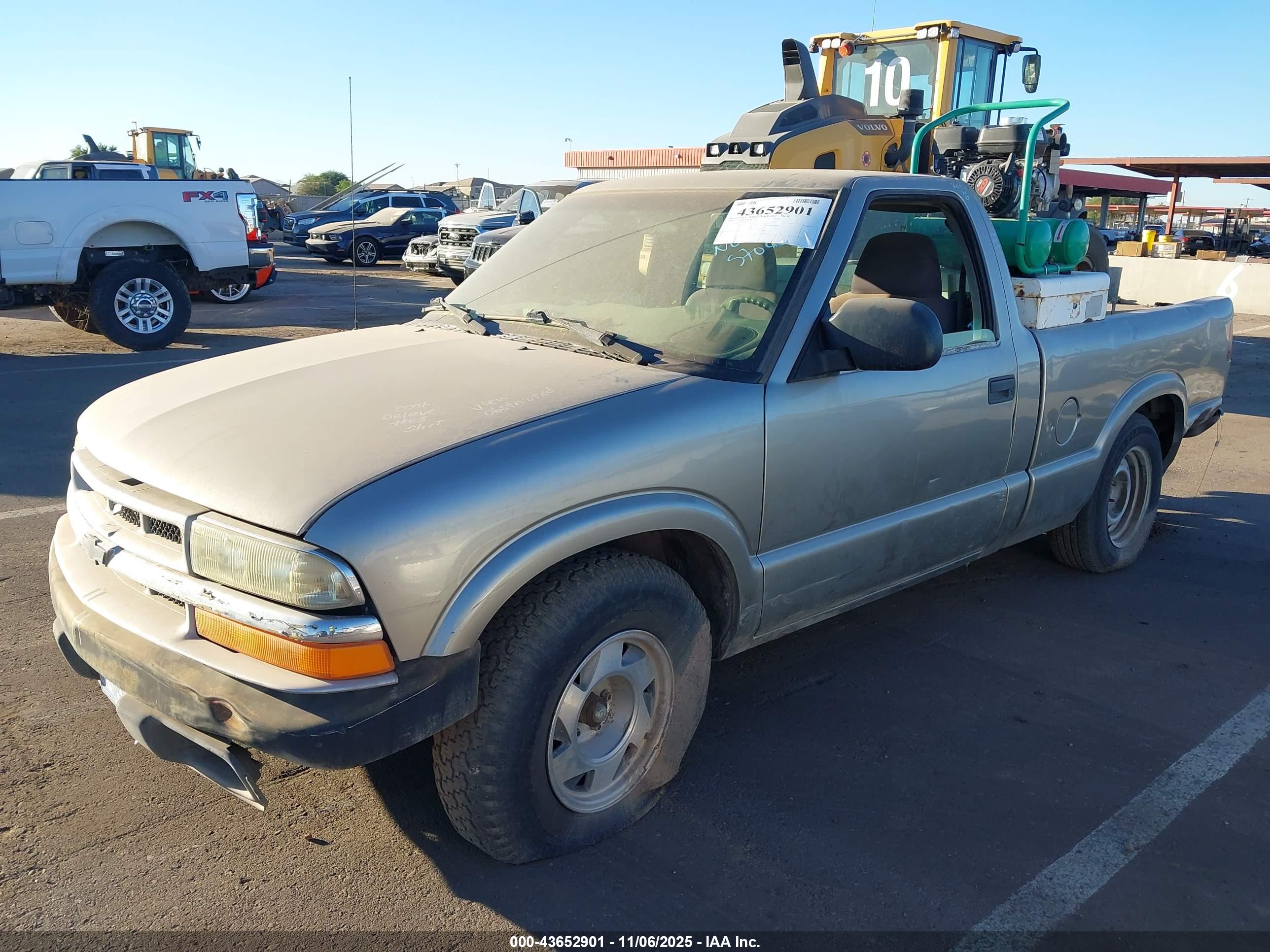CHEVROLET S-10 image 2
