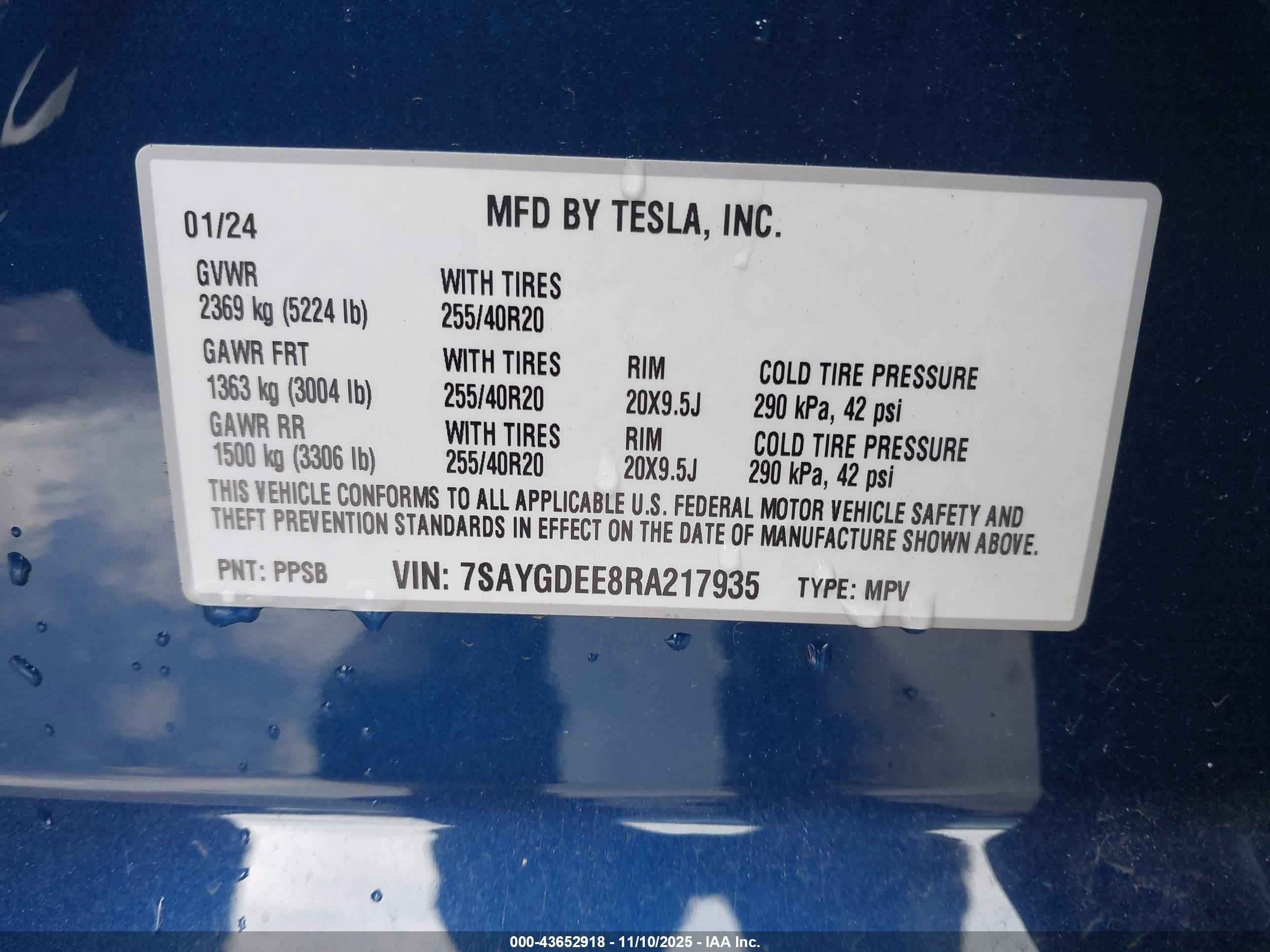 TESLA MODEL image 9