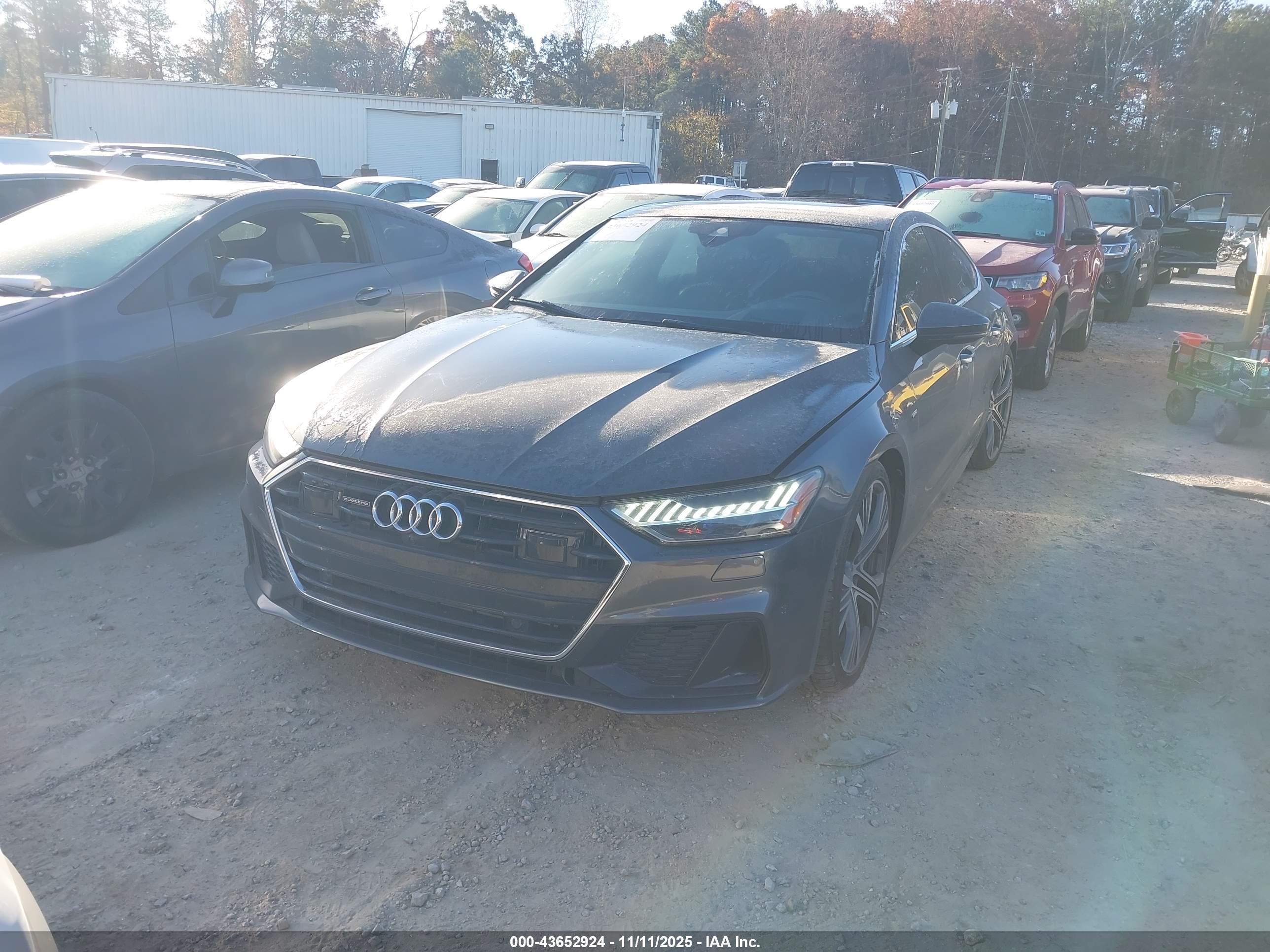 AUDI A7 image 2