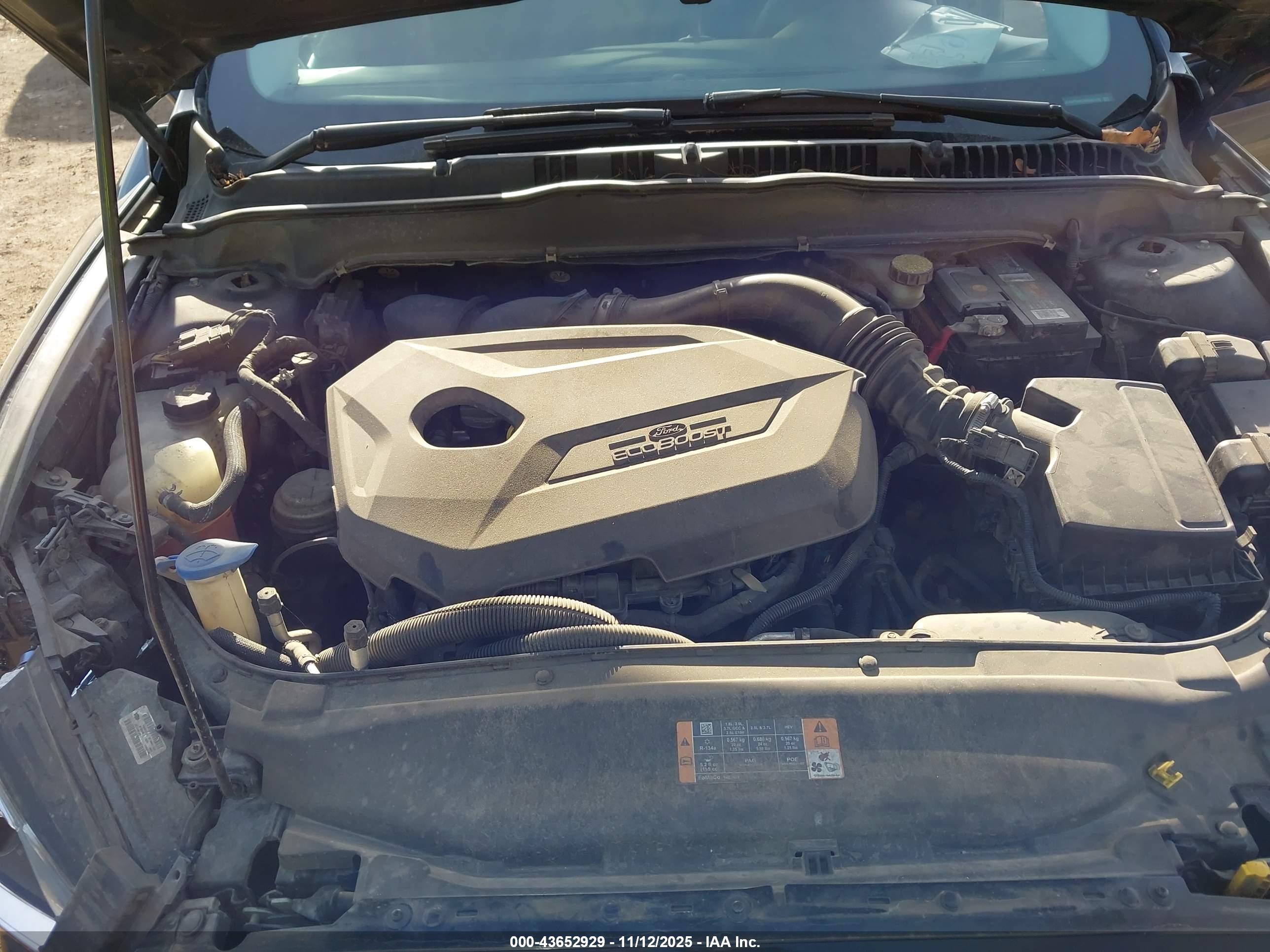 FORD FUSION image 10