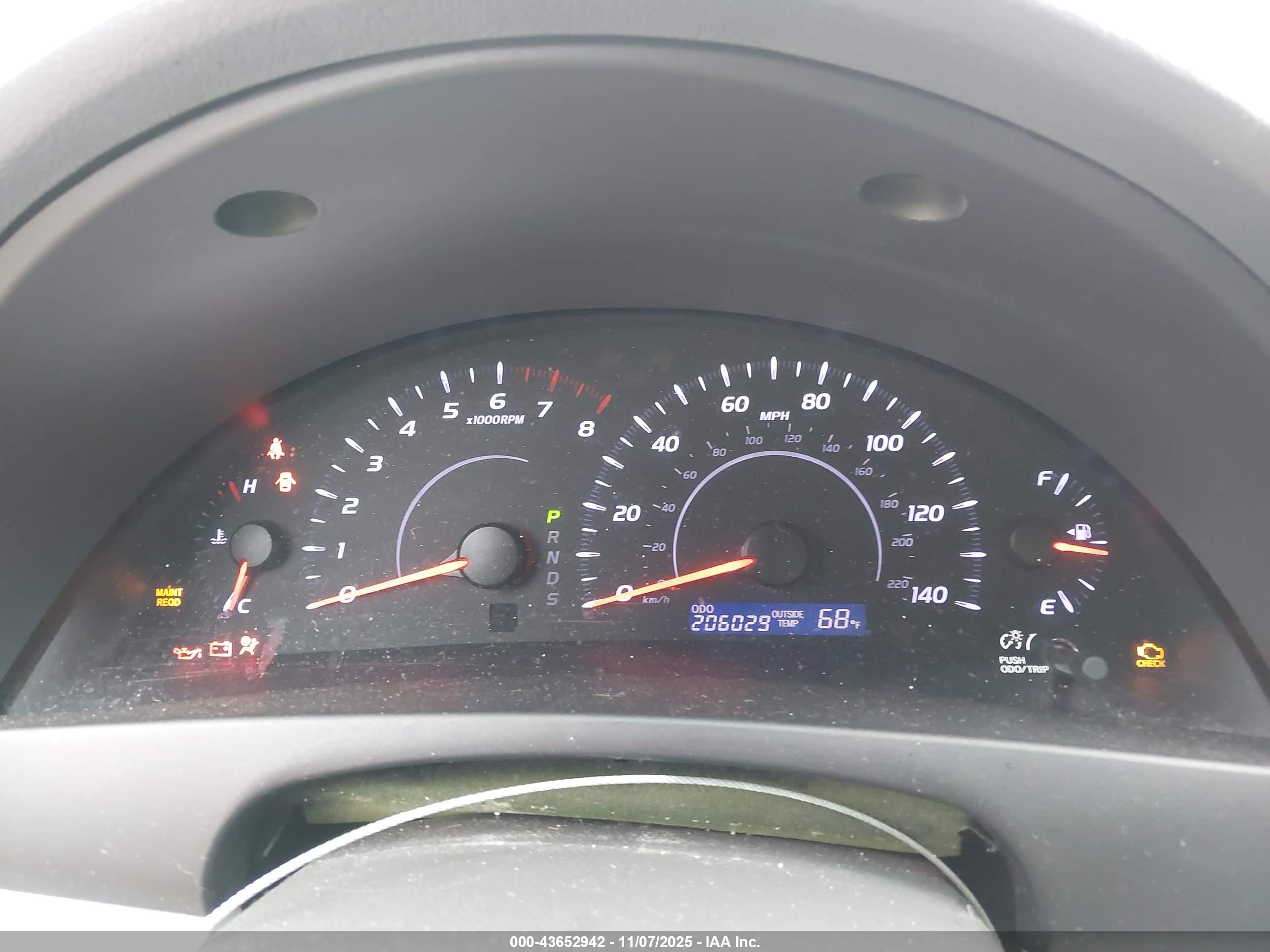 TOYOTA CAMRY image 7