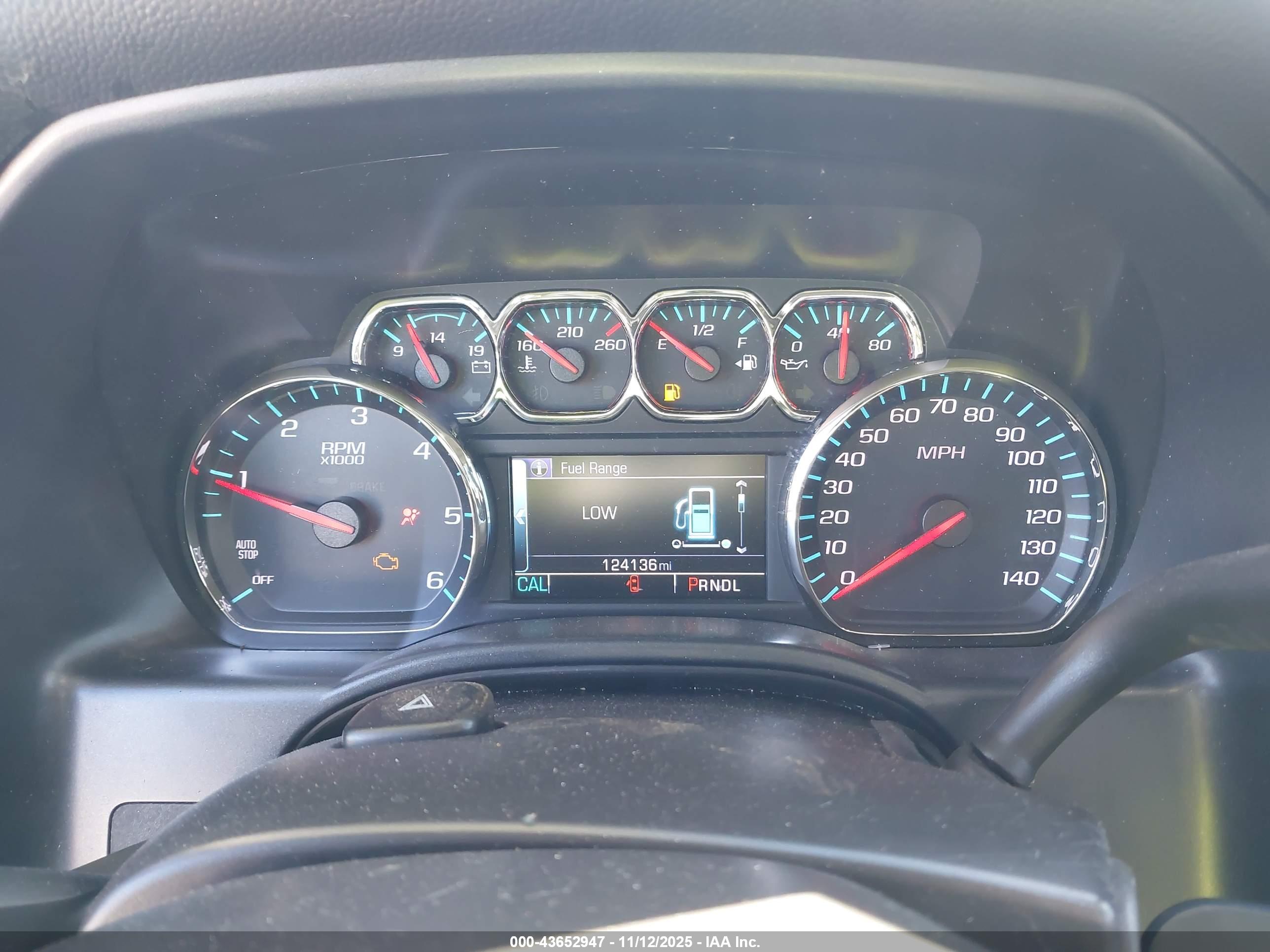 CHEVROLET SILVERADO image 7