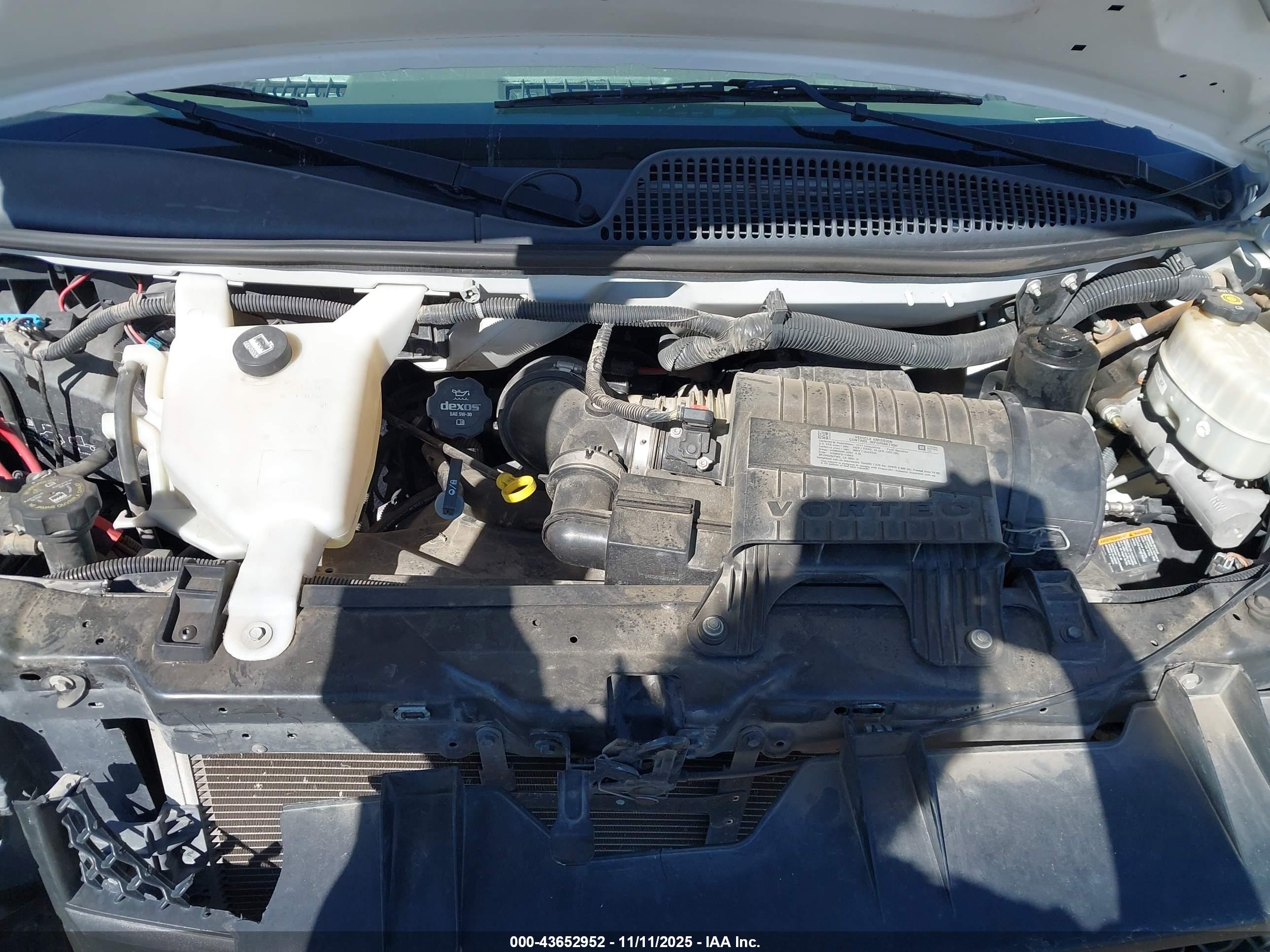 CHEVROLET EXPRESS image 10