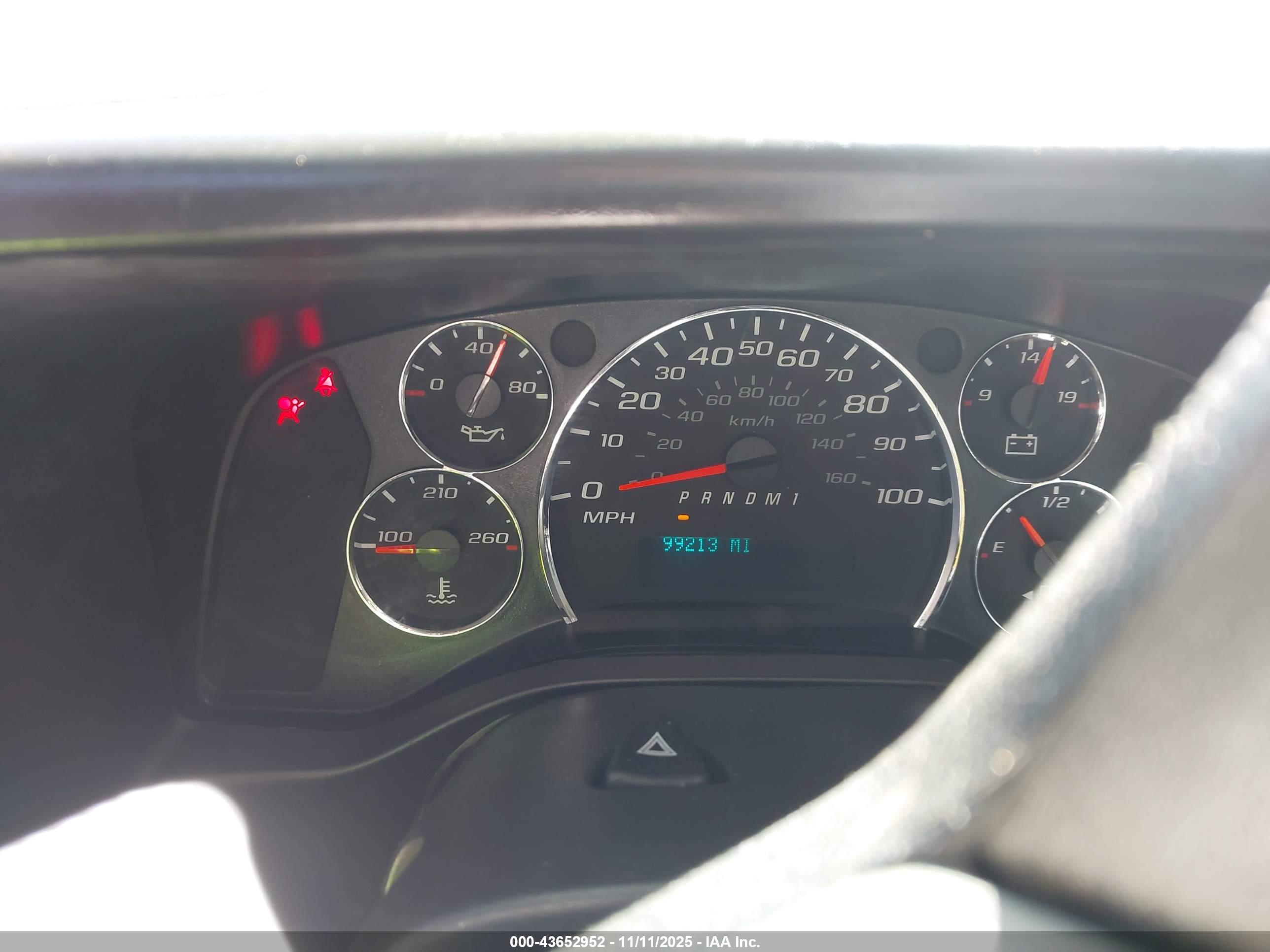 CHEVROLET EXPRESS image 6