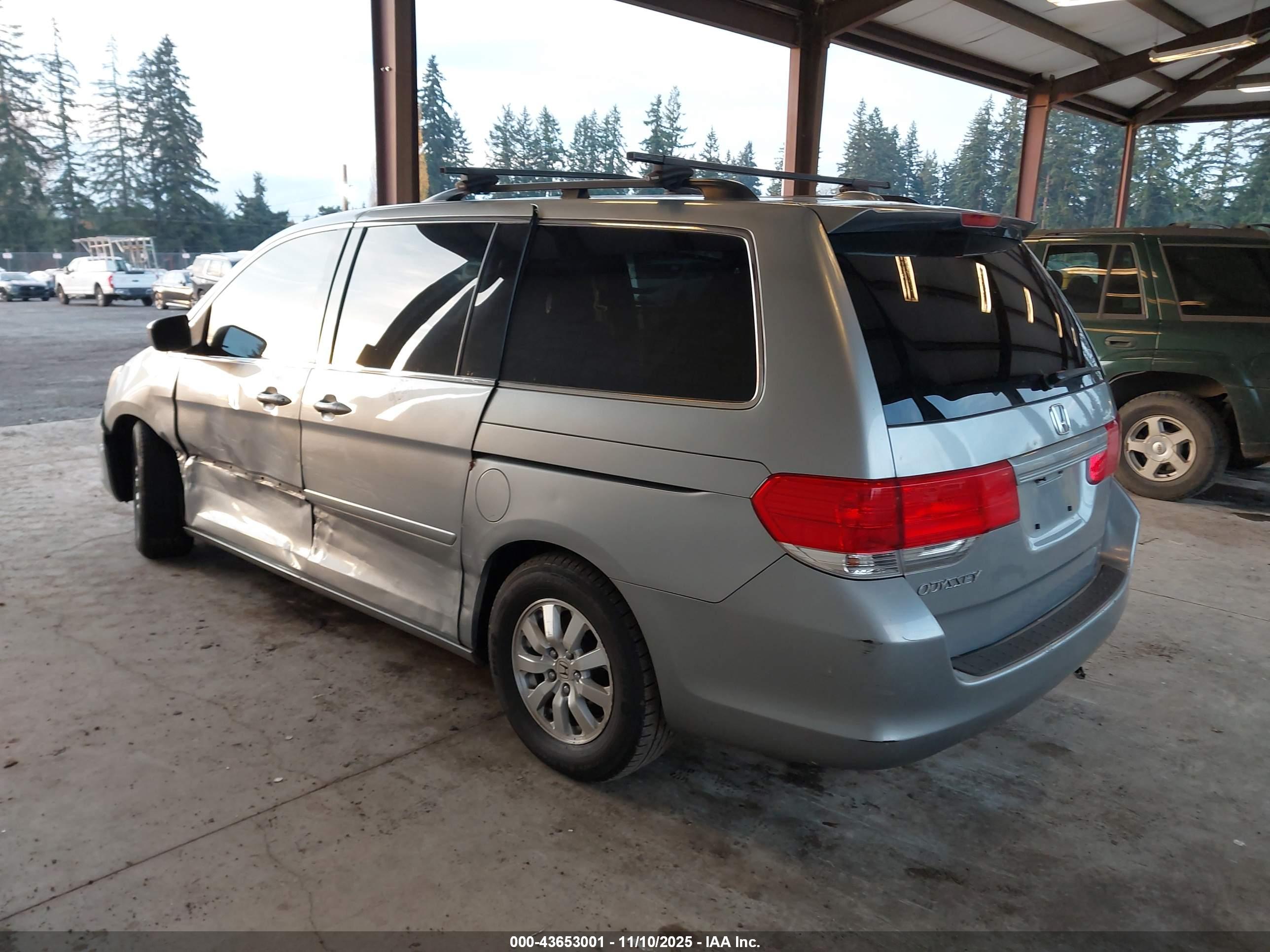 HONDA ODYSSEY image 3
