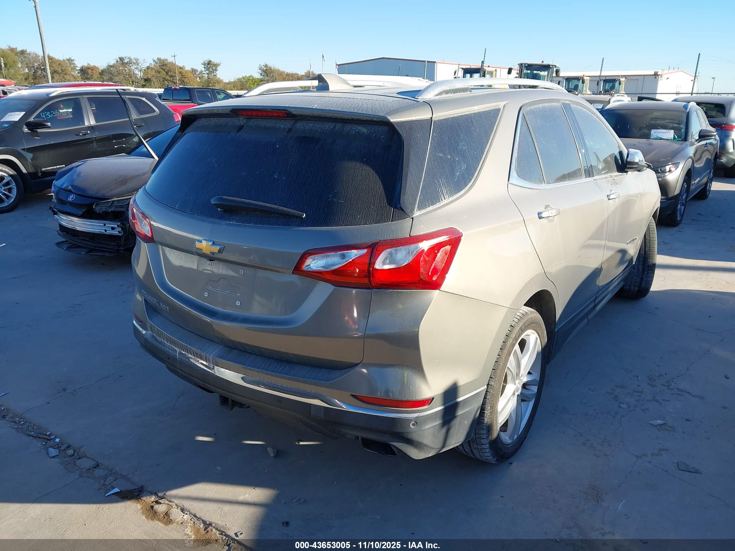 CHEVROLET EQUINOX image 4
