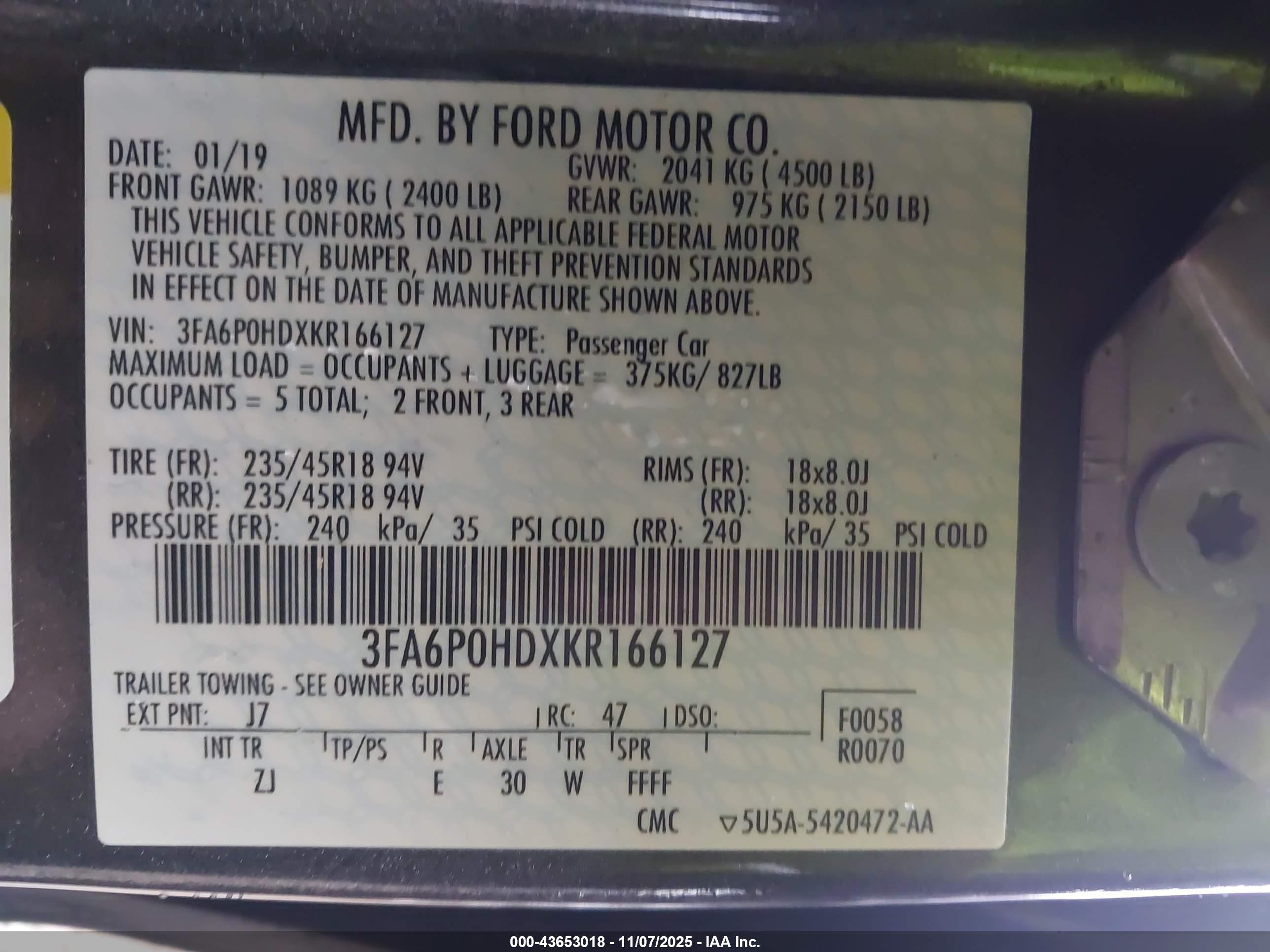 FORD FUSION image 9