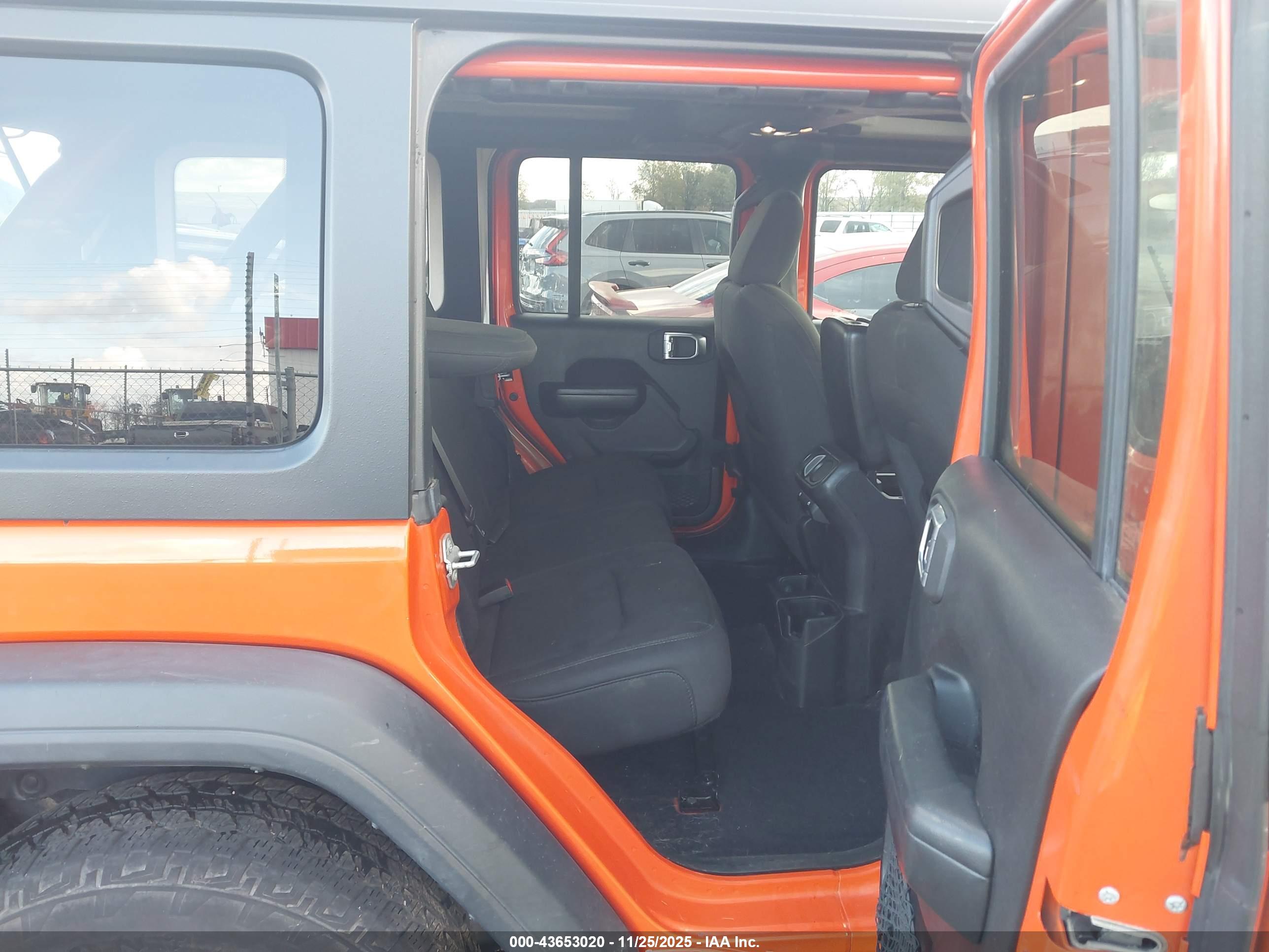 JEEP WRANGLER image 8