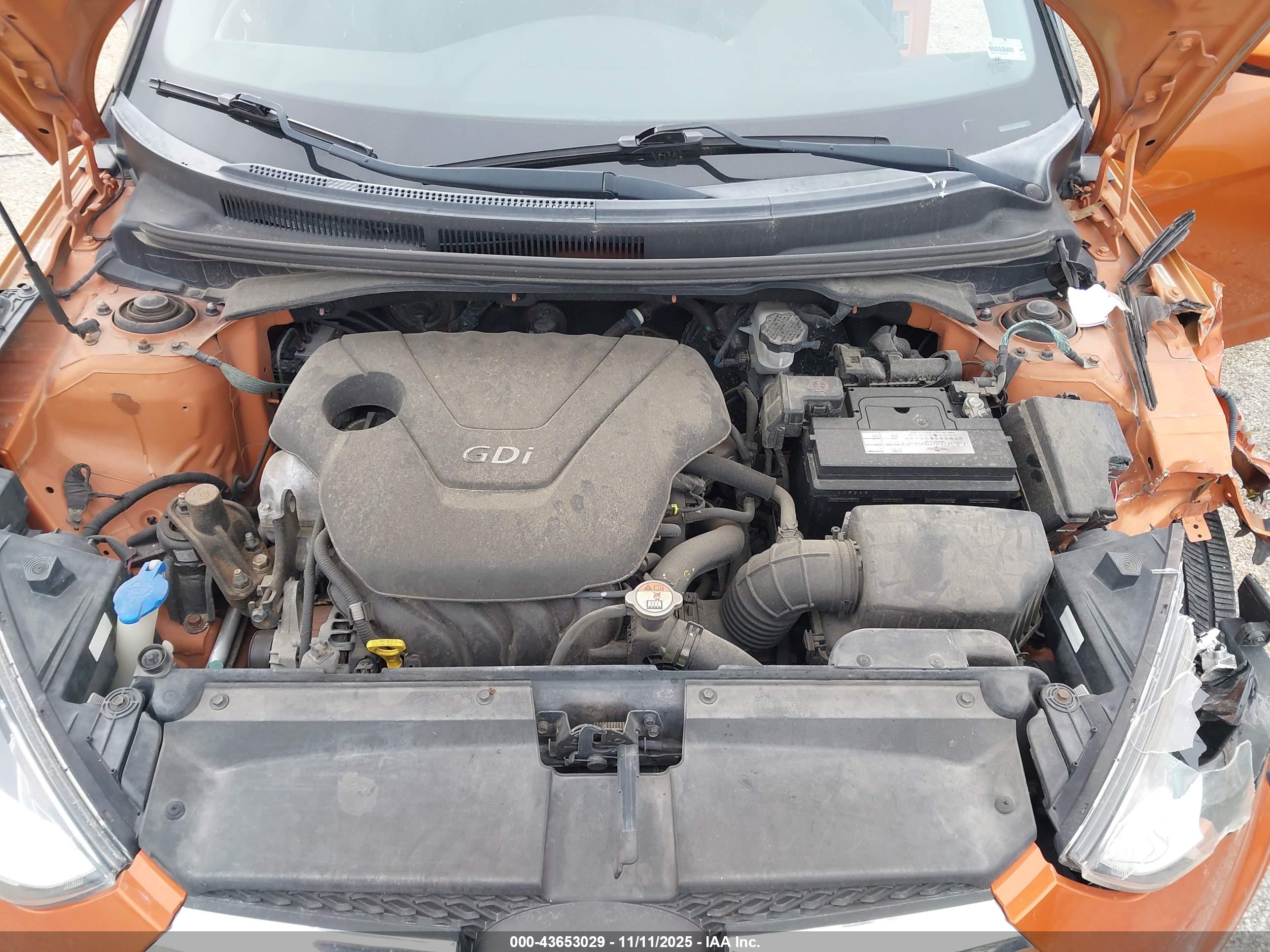HYUNDAI VELOSTER image 10