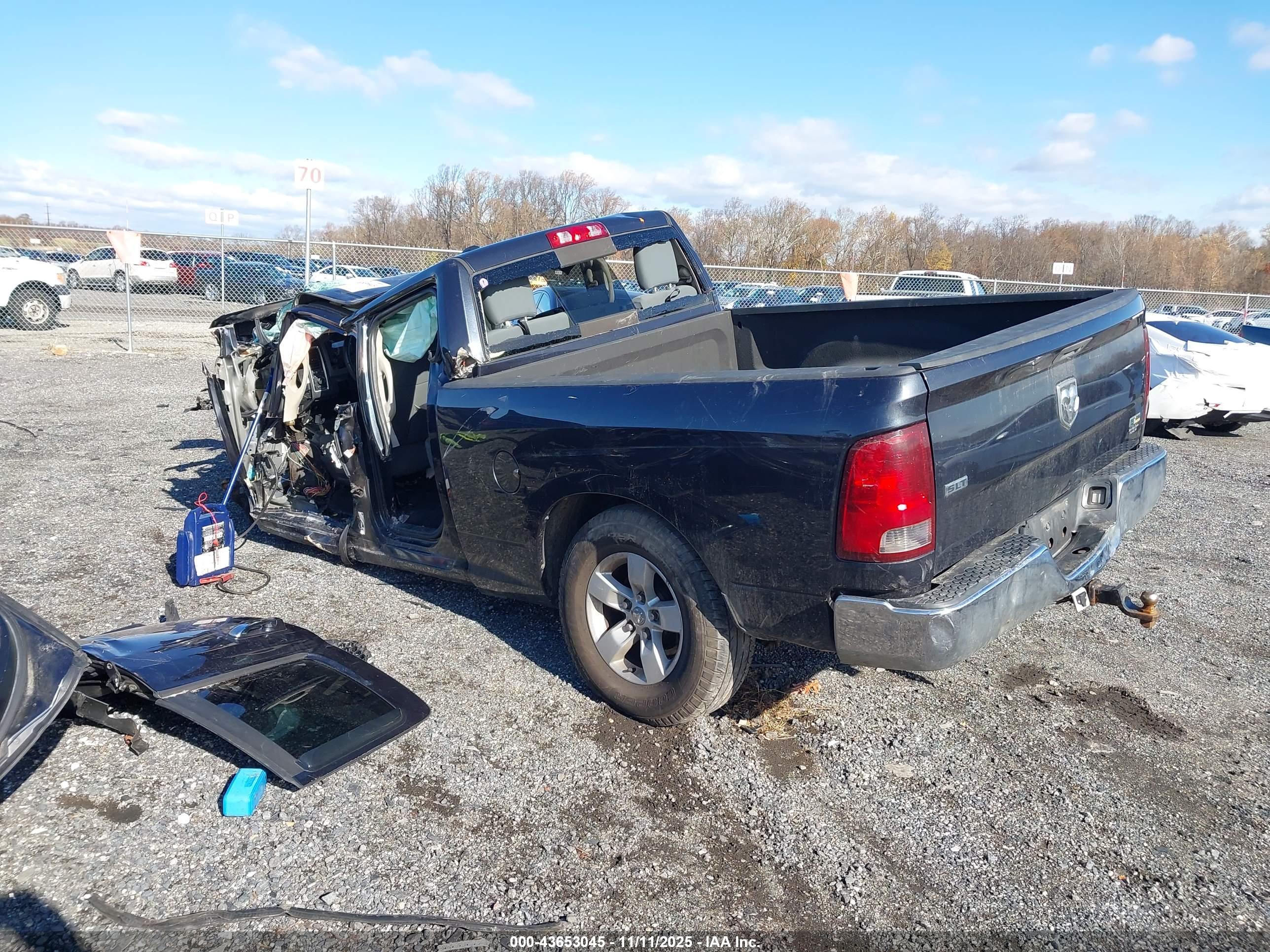 RAM 1500 image 3