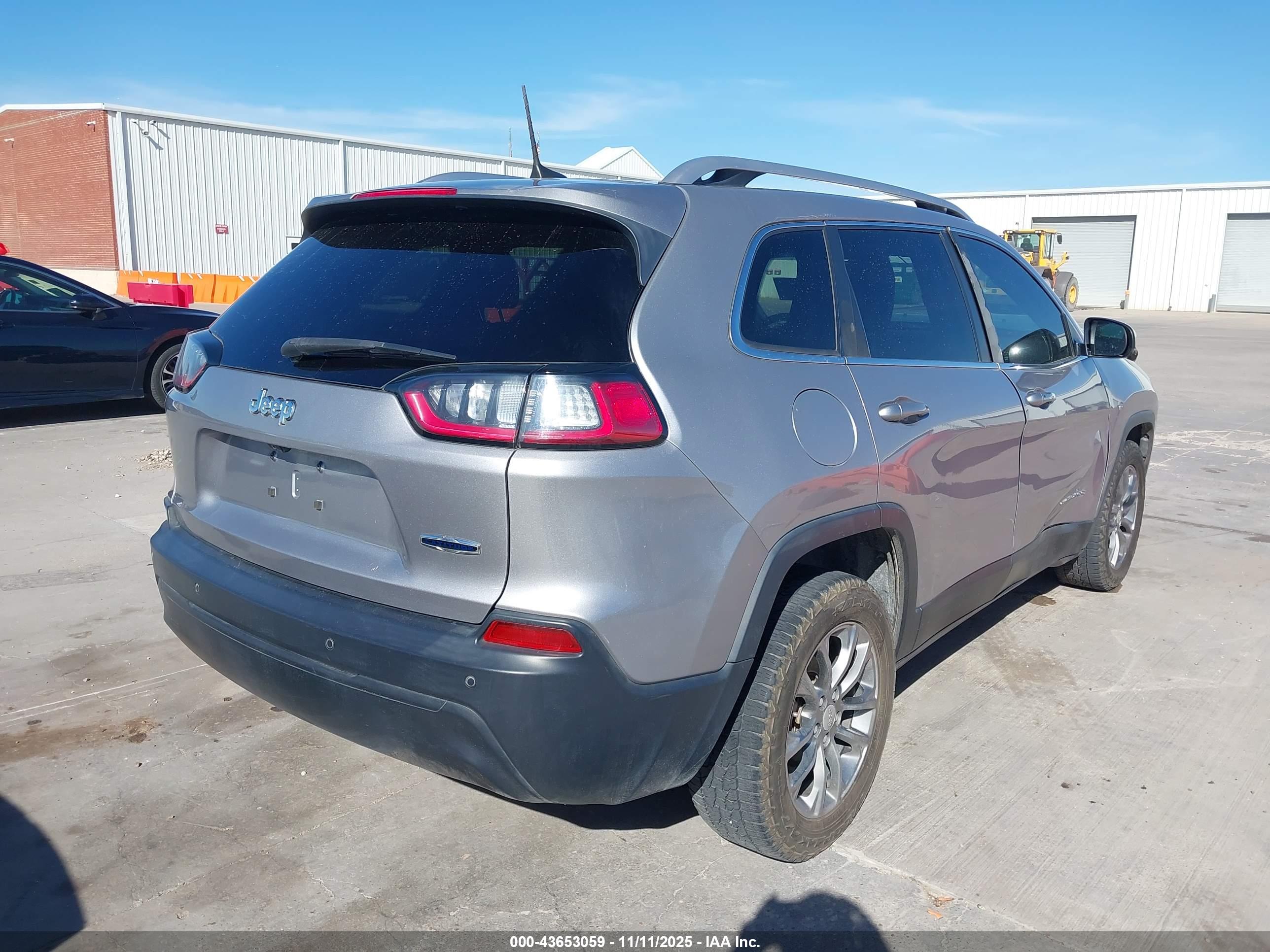 JEEP CHEROKEE image 4