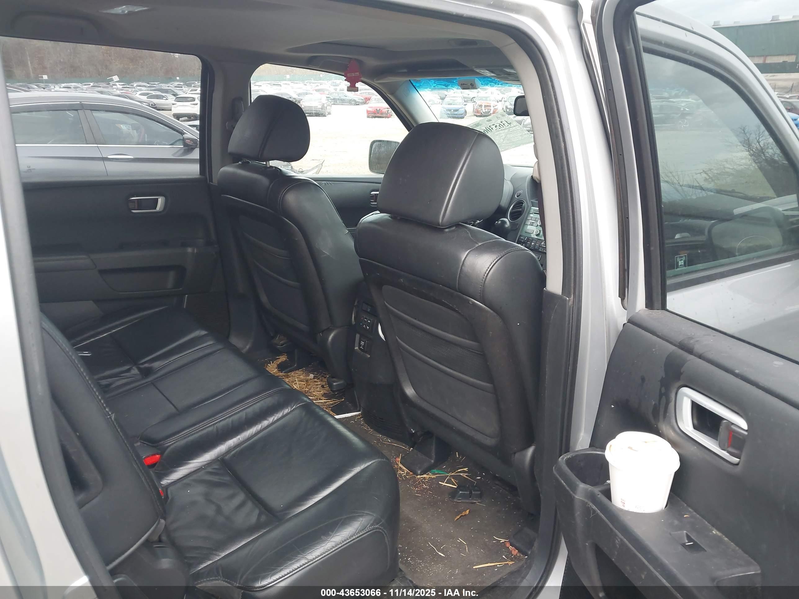 HONDA PILOT image 8