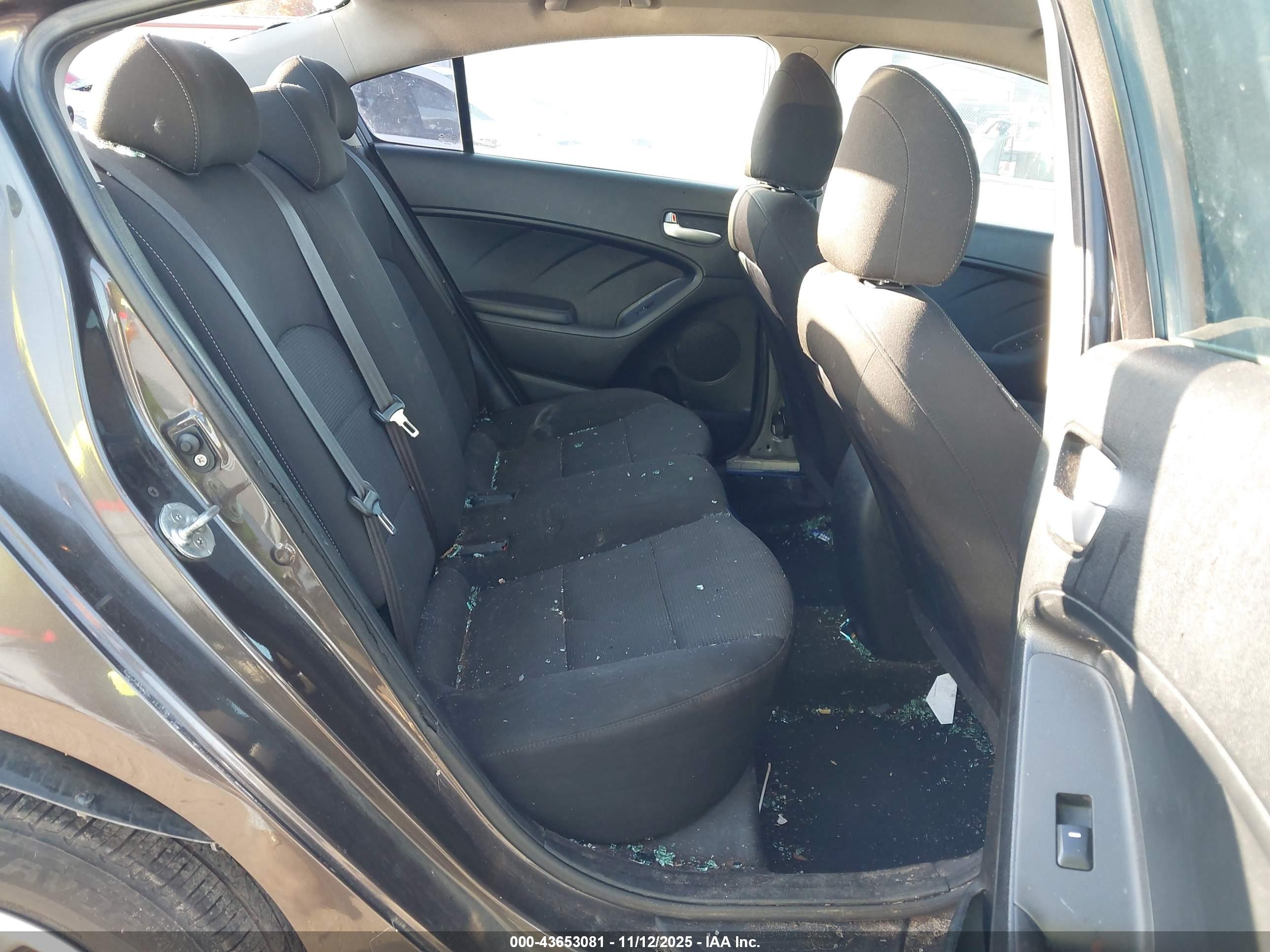 KIA FORTE image 8