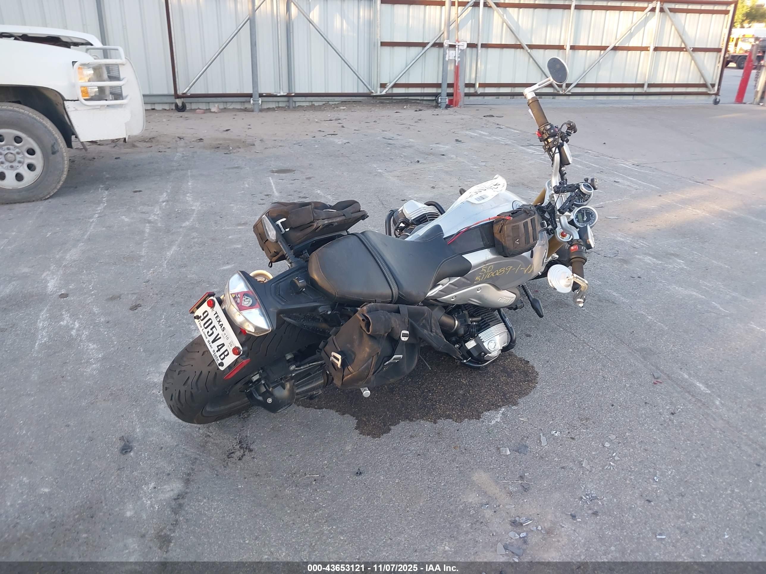 BMW R image 4