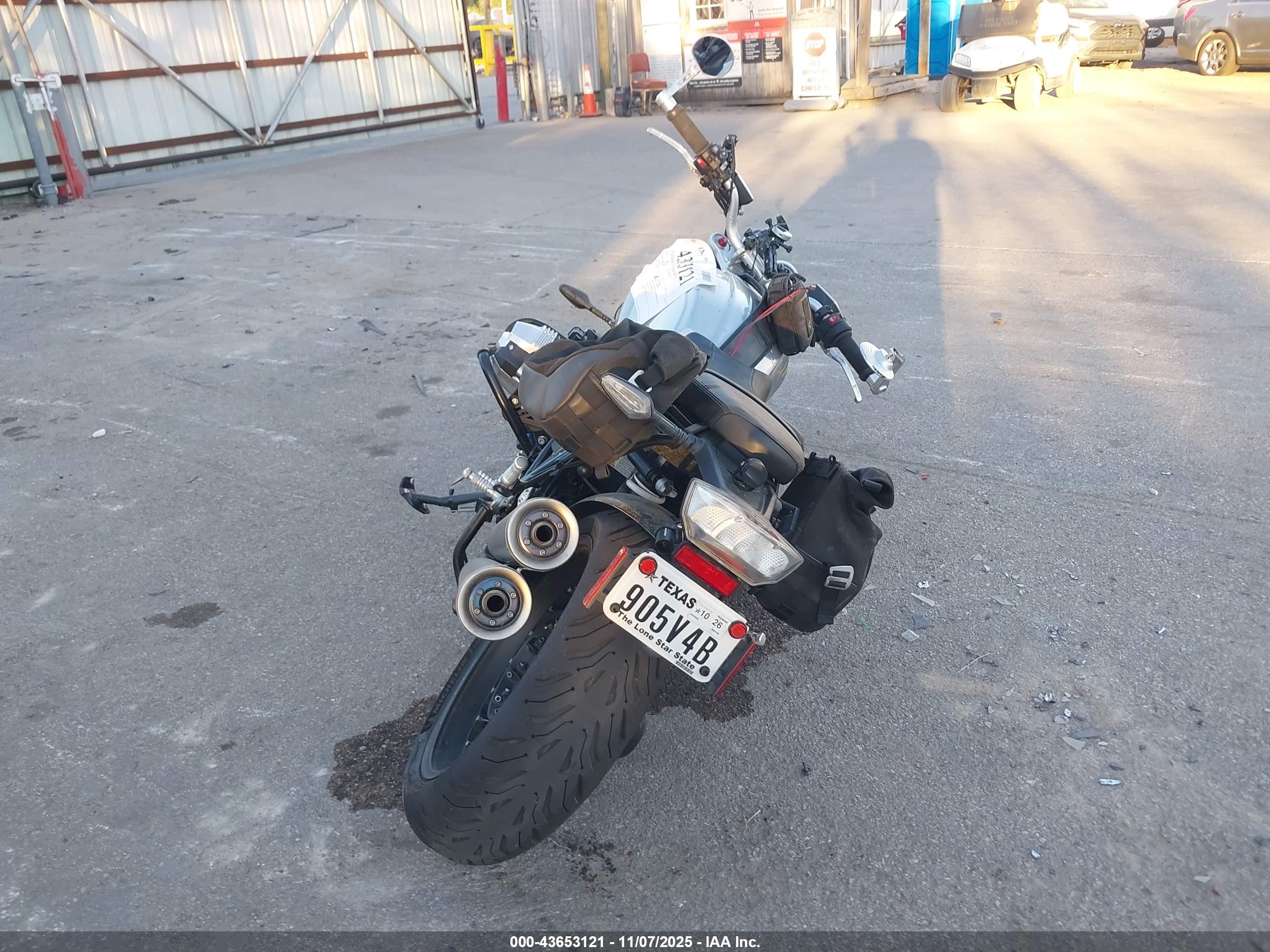 BMW R image 6