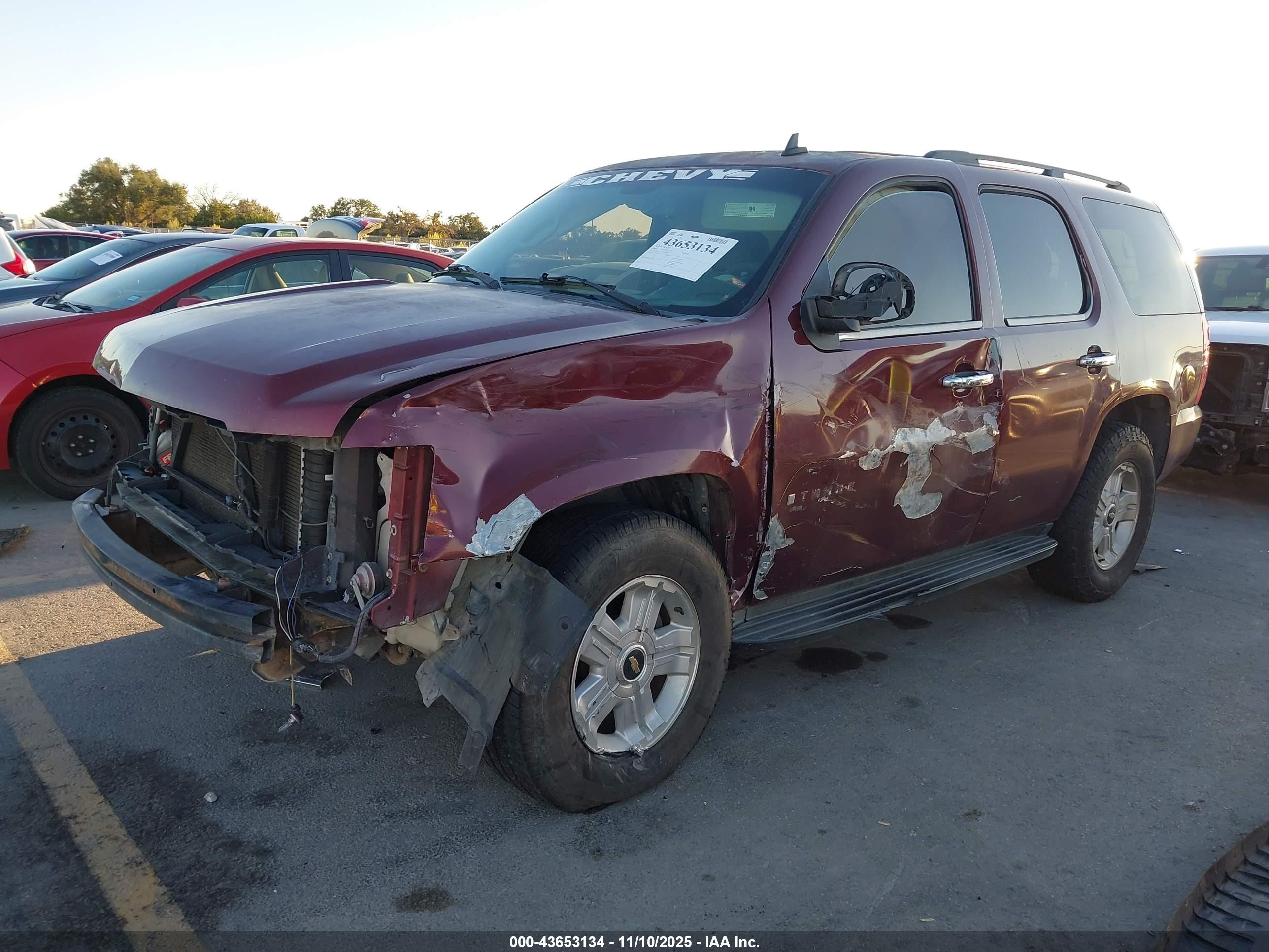 CHEVROLET TAHOE image 2
