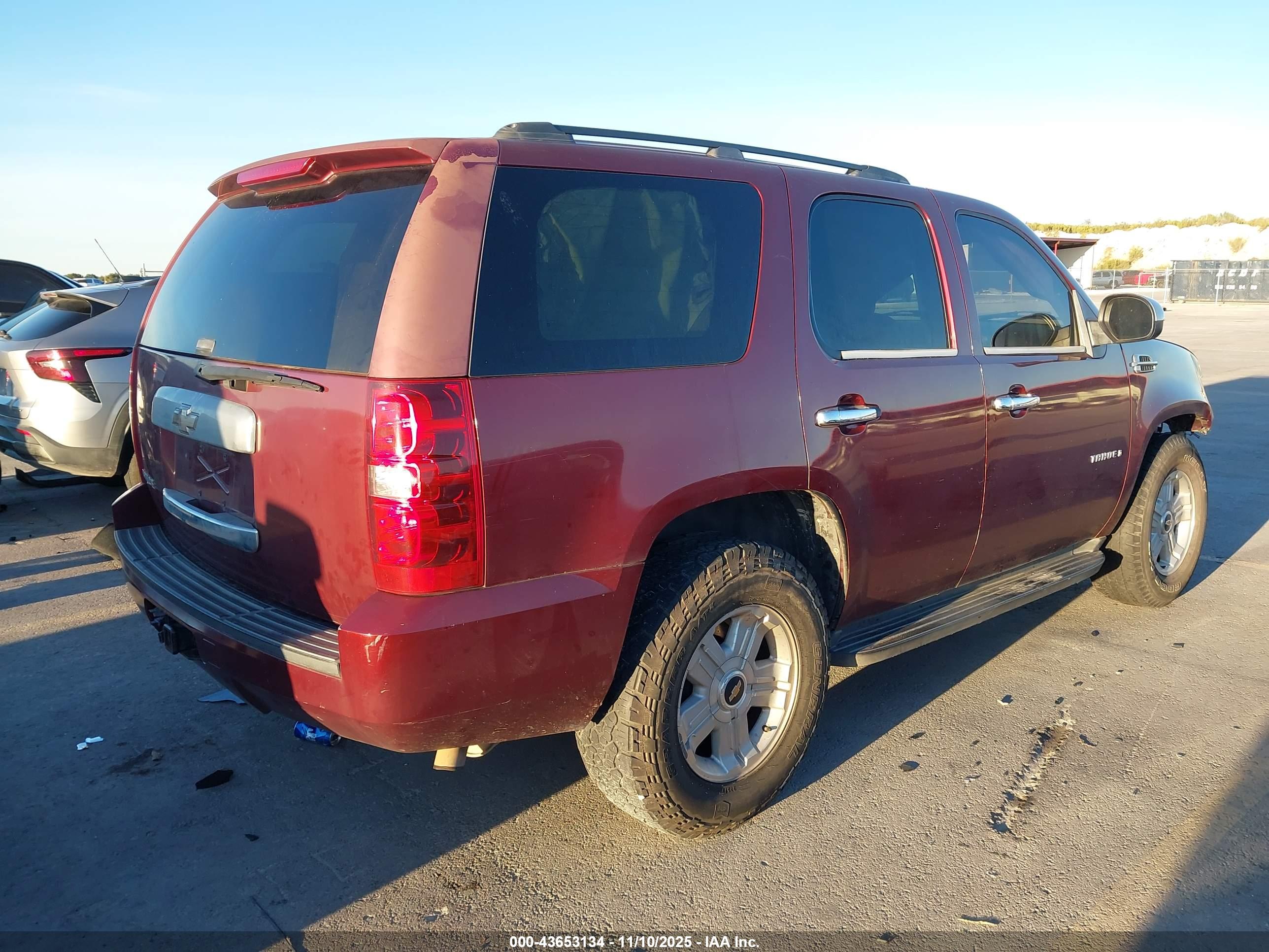 CHEVROLET TAHOE image 4