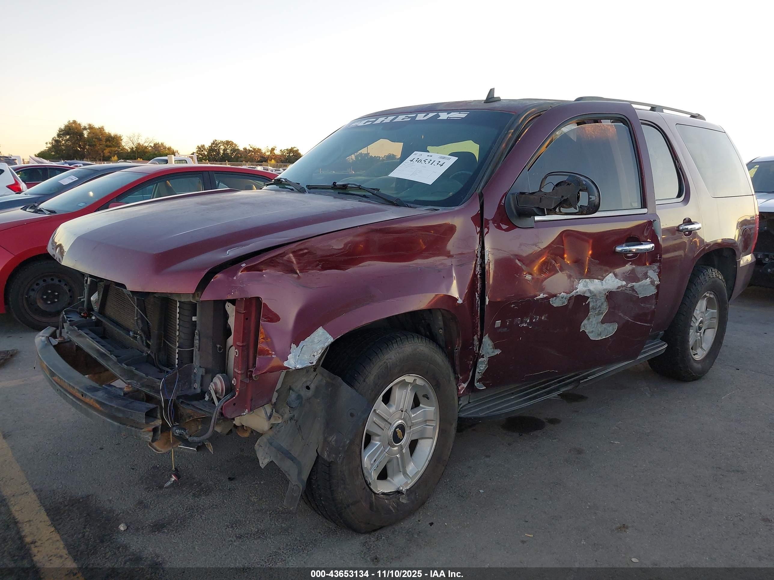 CHEVROLET TAHOE image 6