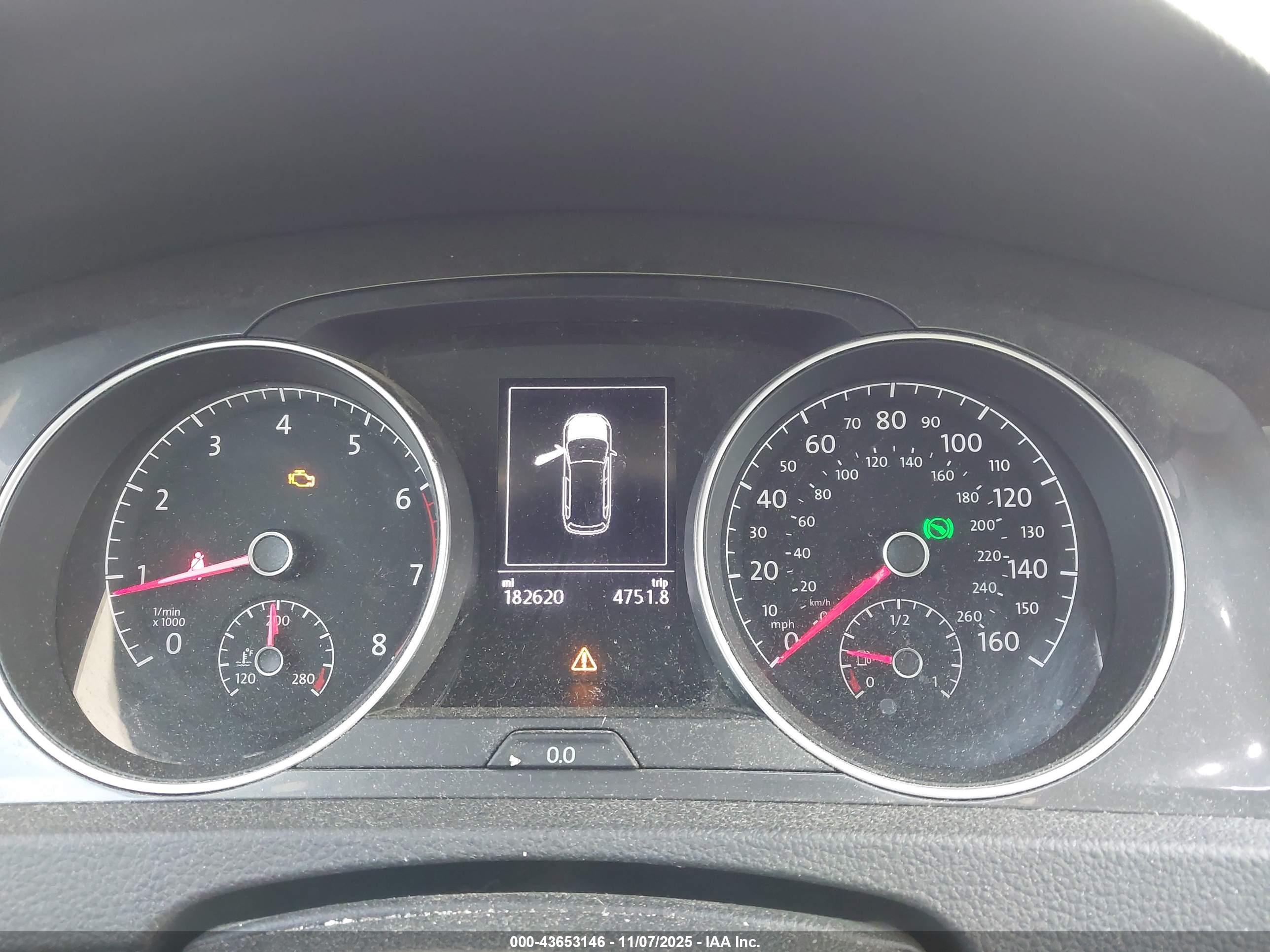 VOLKSWAGEN GOLF image 7