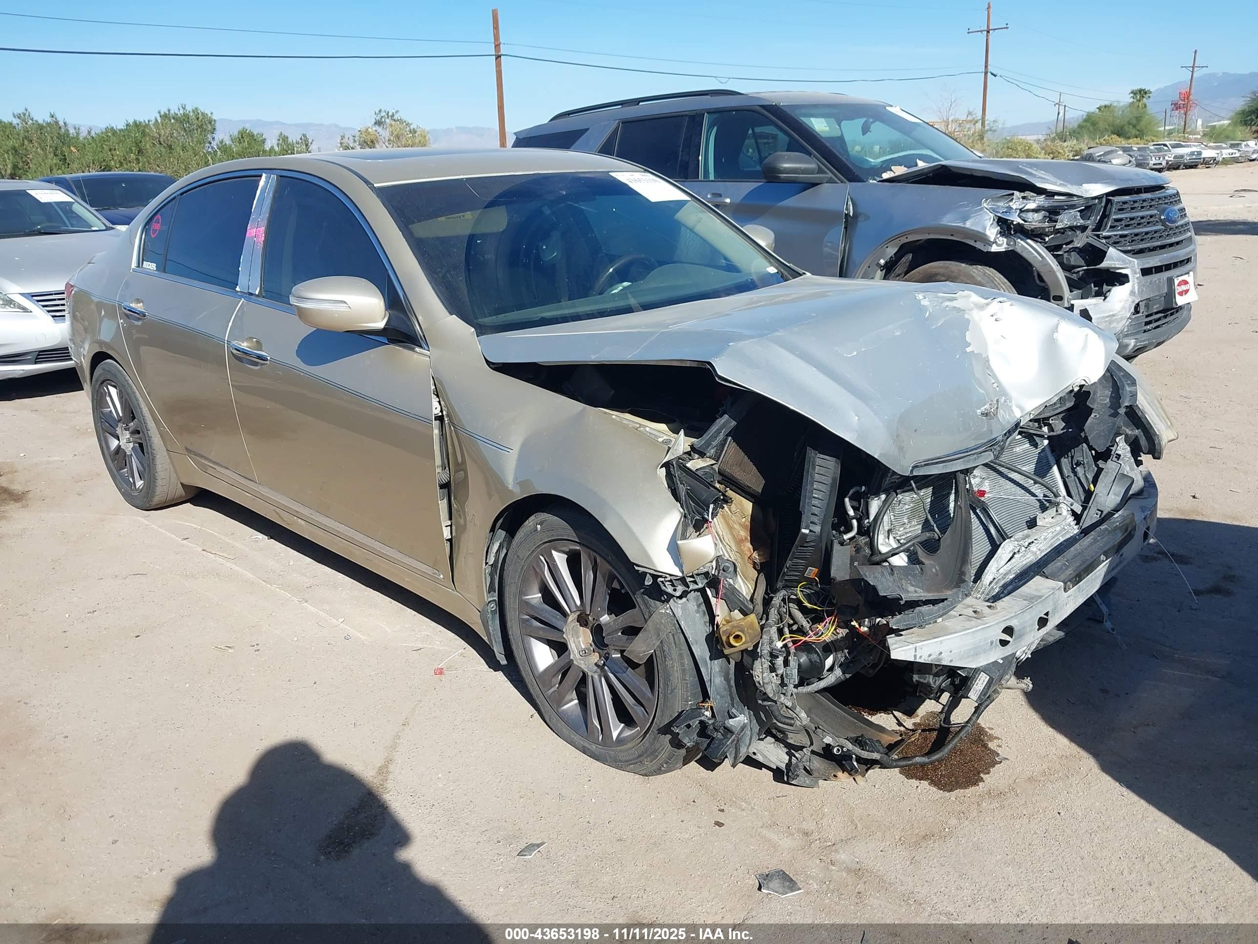 HYUNDAI GENESIS image 6