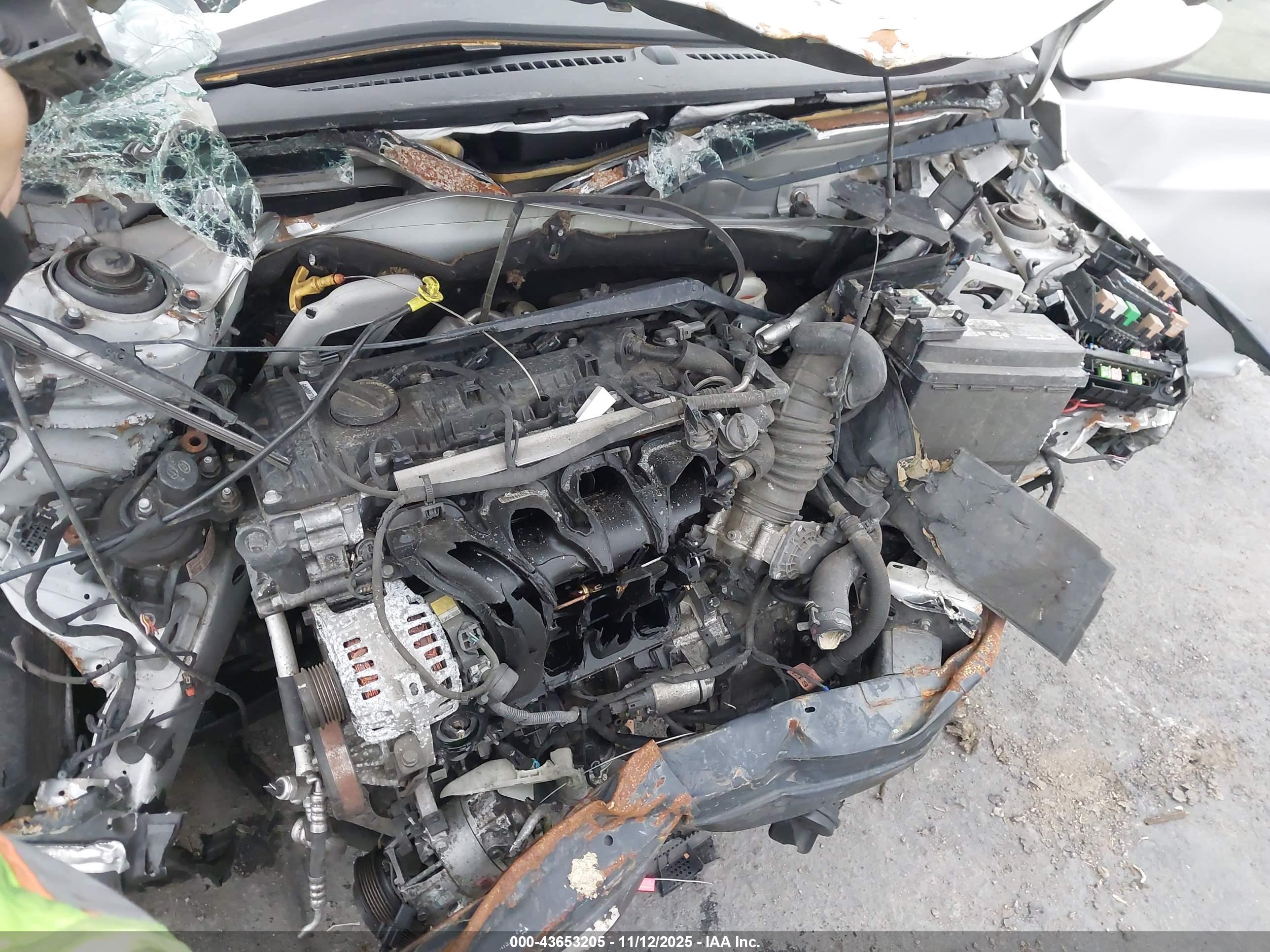 HYUNDAI ELANTRA image 10