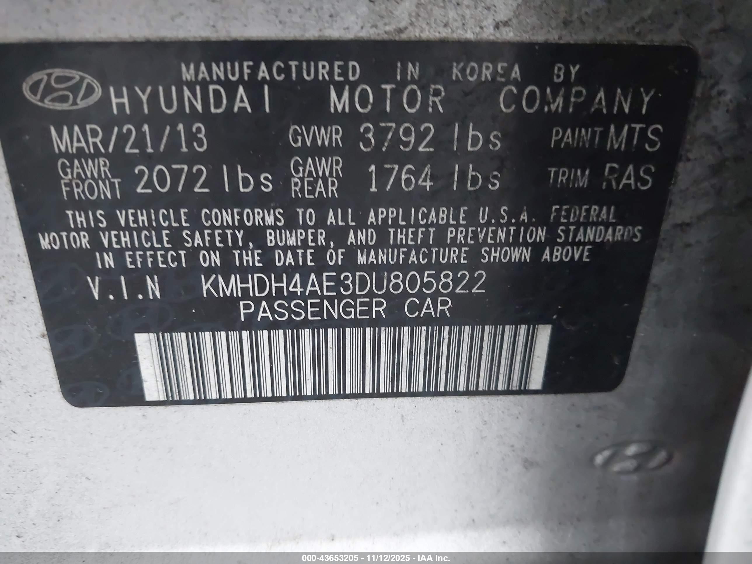 HYUNDAI ELANTRA image 9