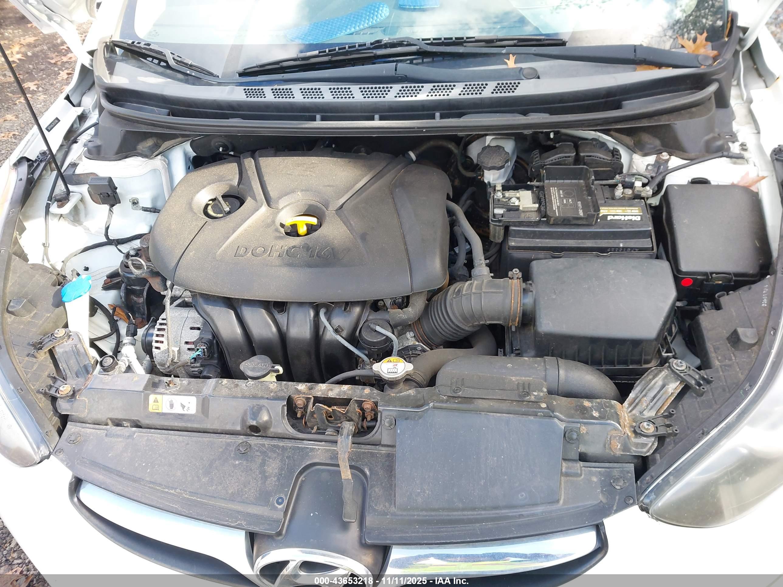 HYUNDAI ELANTRA image 10