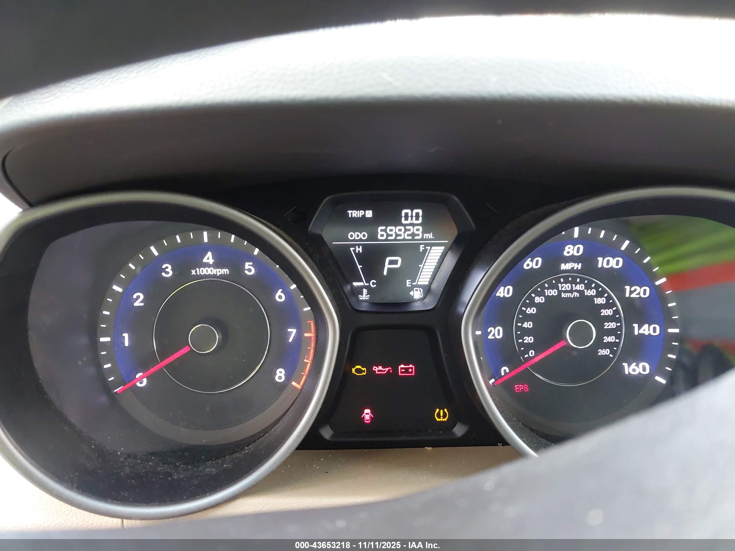 HYUNDAI ELANTRA image 7