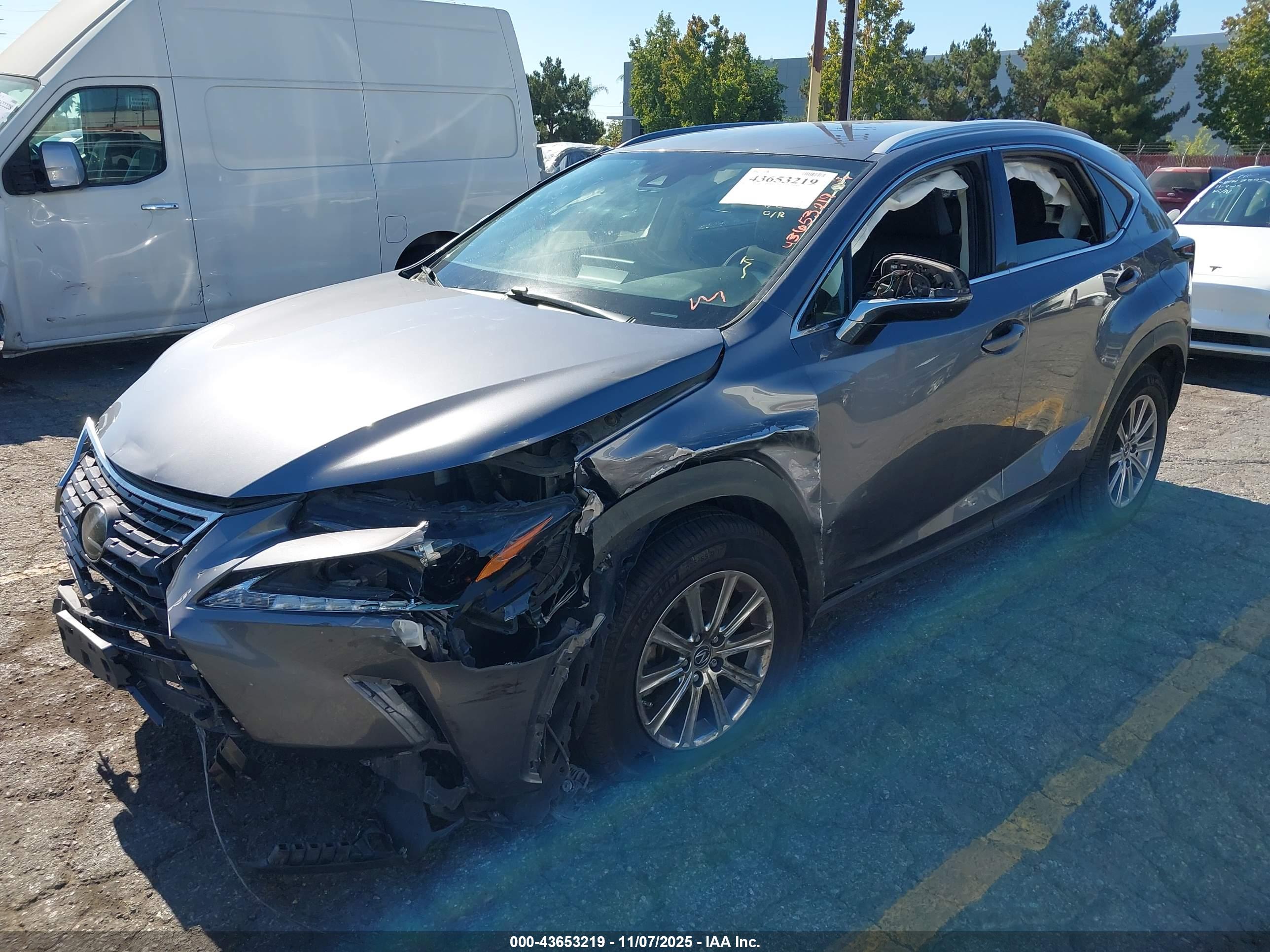 LEXUS NX image 2