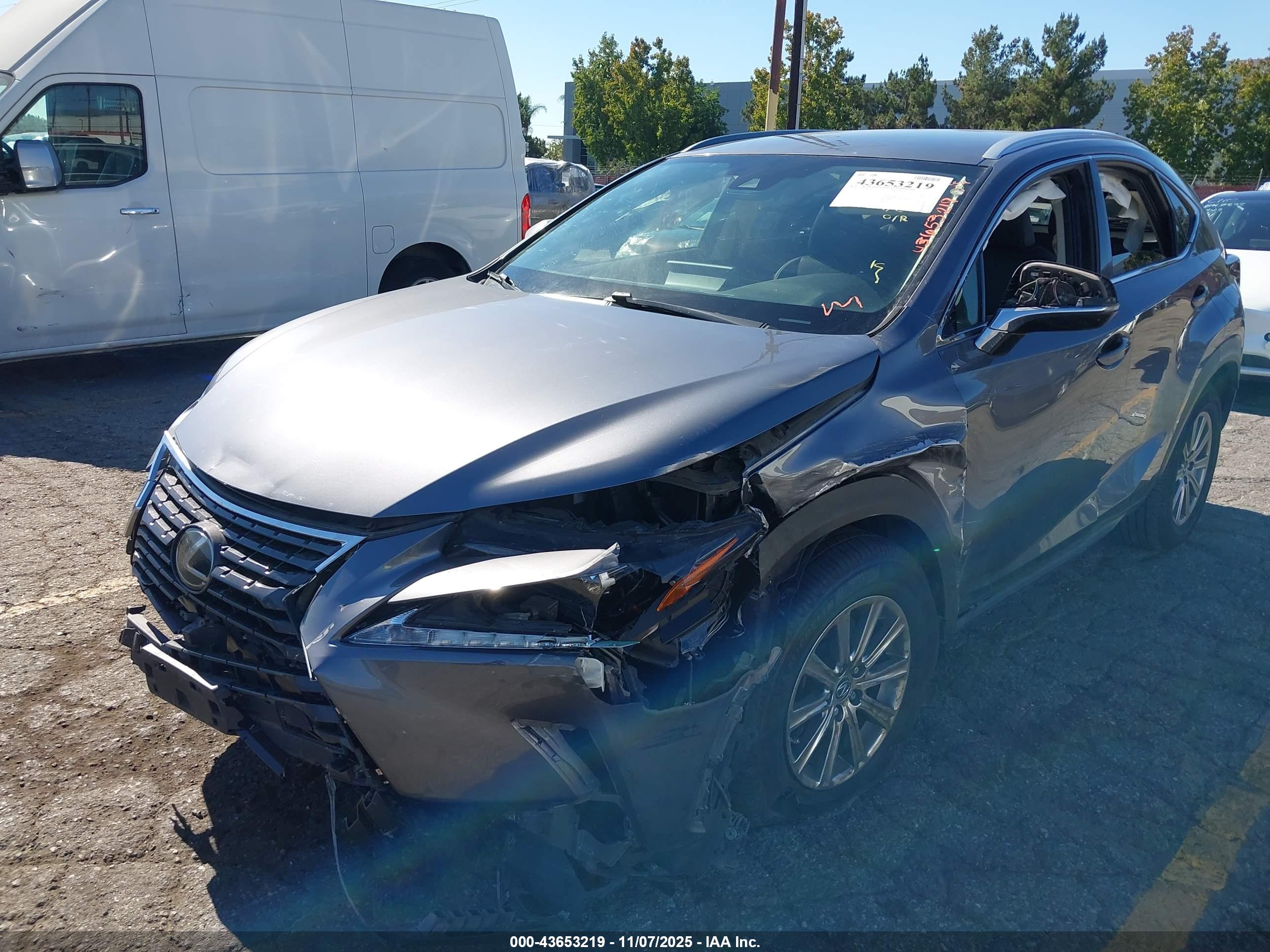 LEXUS NX image 6