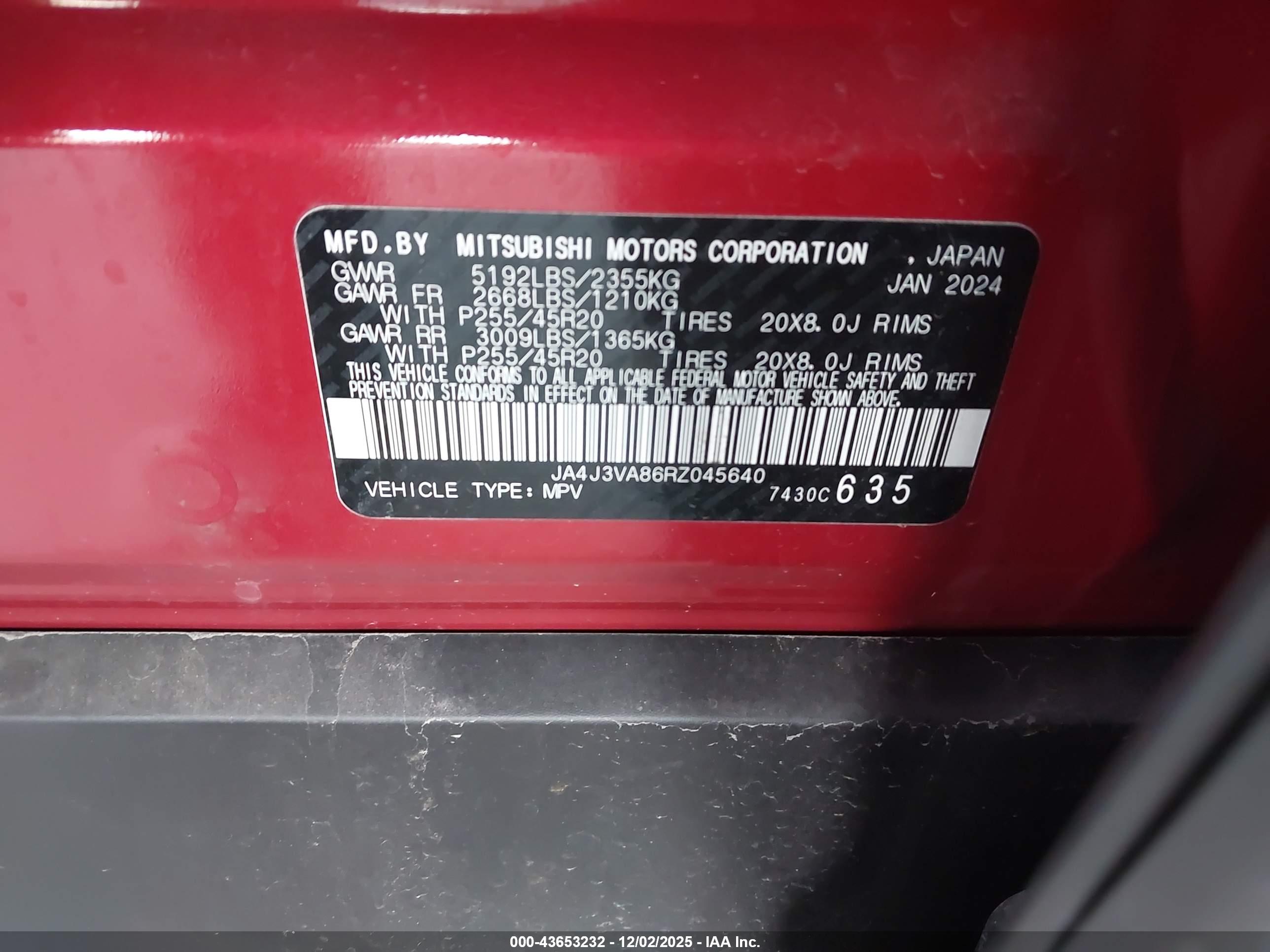 MITSUBISHI OUTLANDER image 9