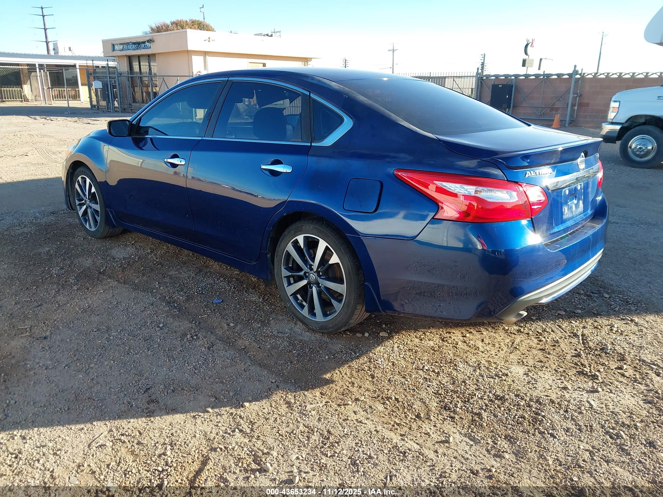 NISSAN ALTIMA image 3