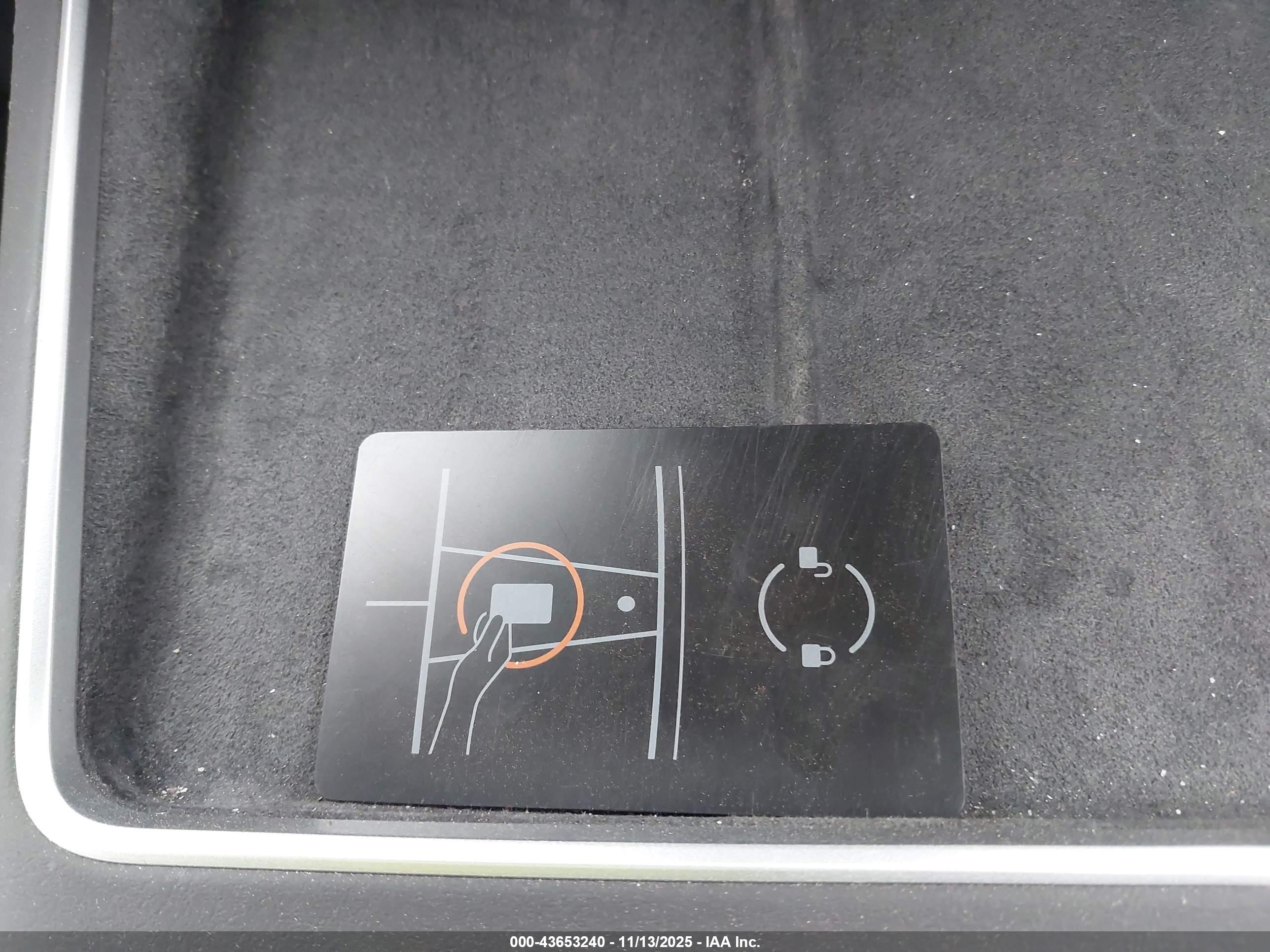 TESLA MODEL image 11