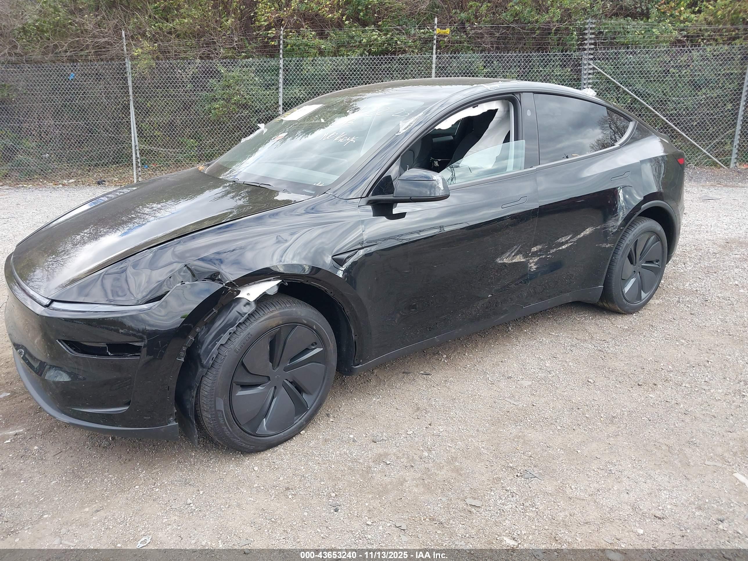 TESLA MODEL image 2