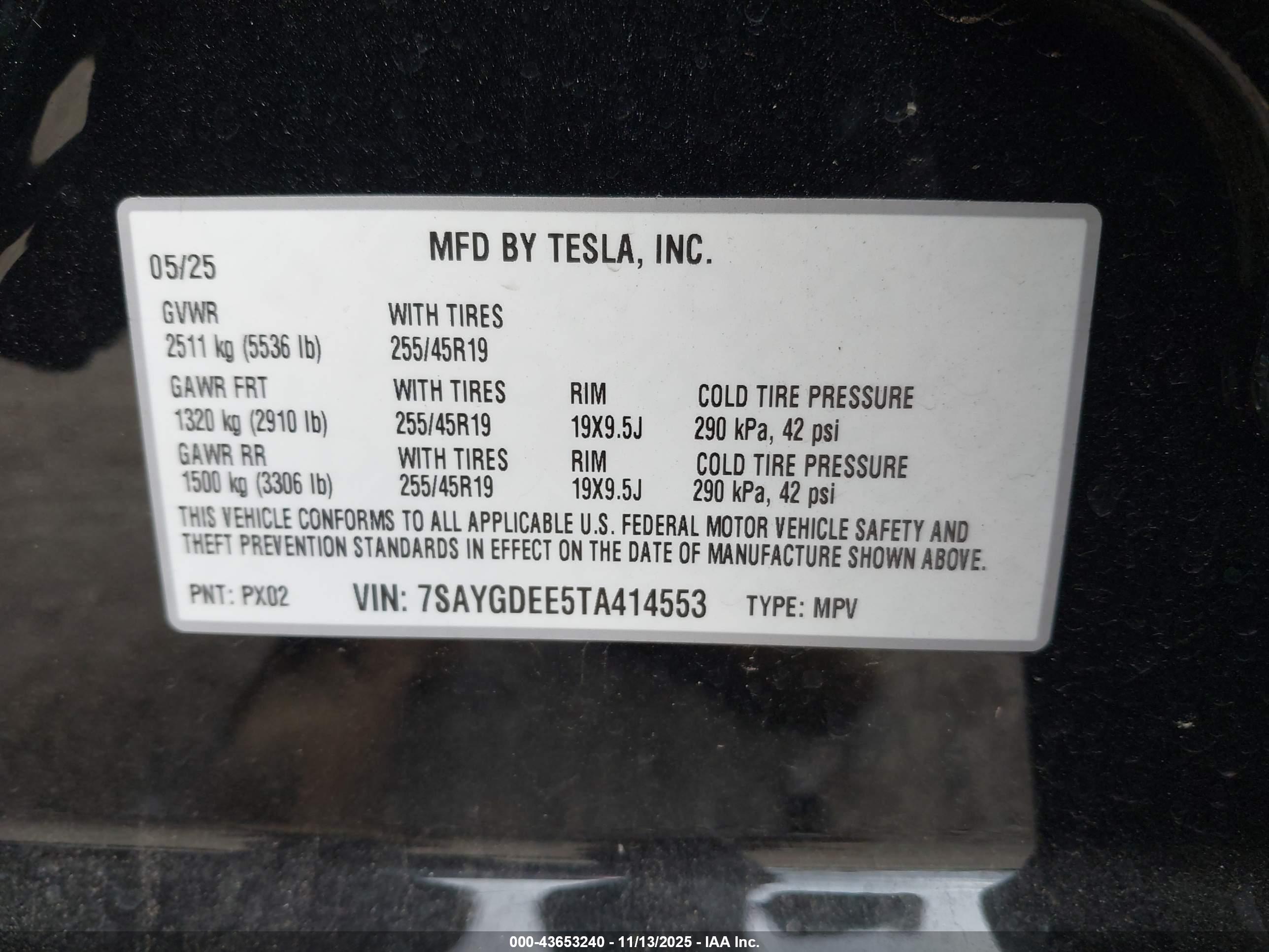 TESLA MODEL image 9