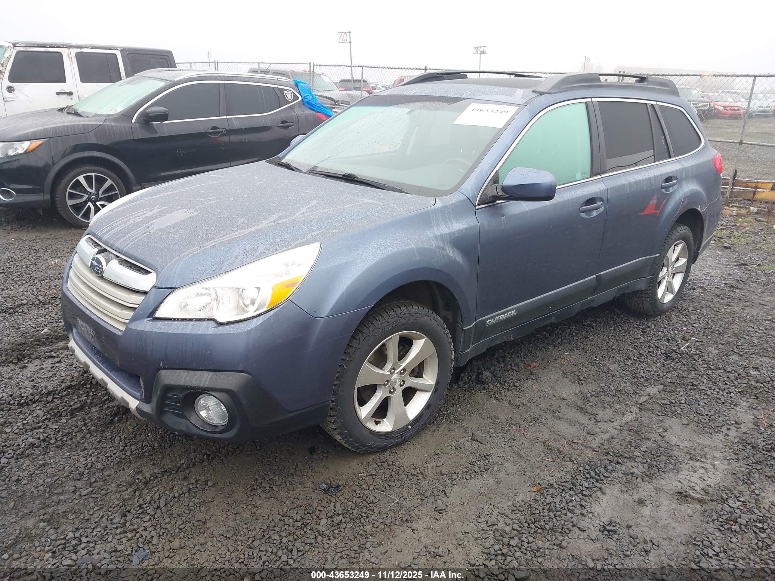 SUBARU OUTBACK image 2