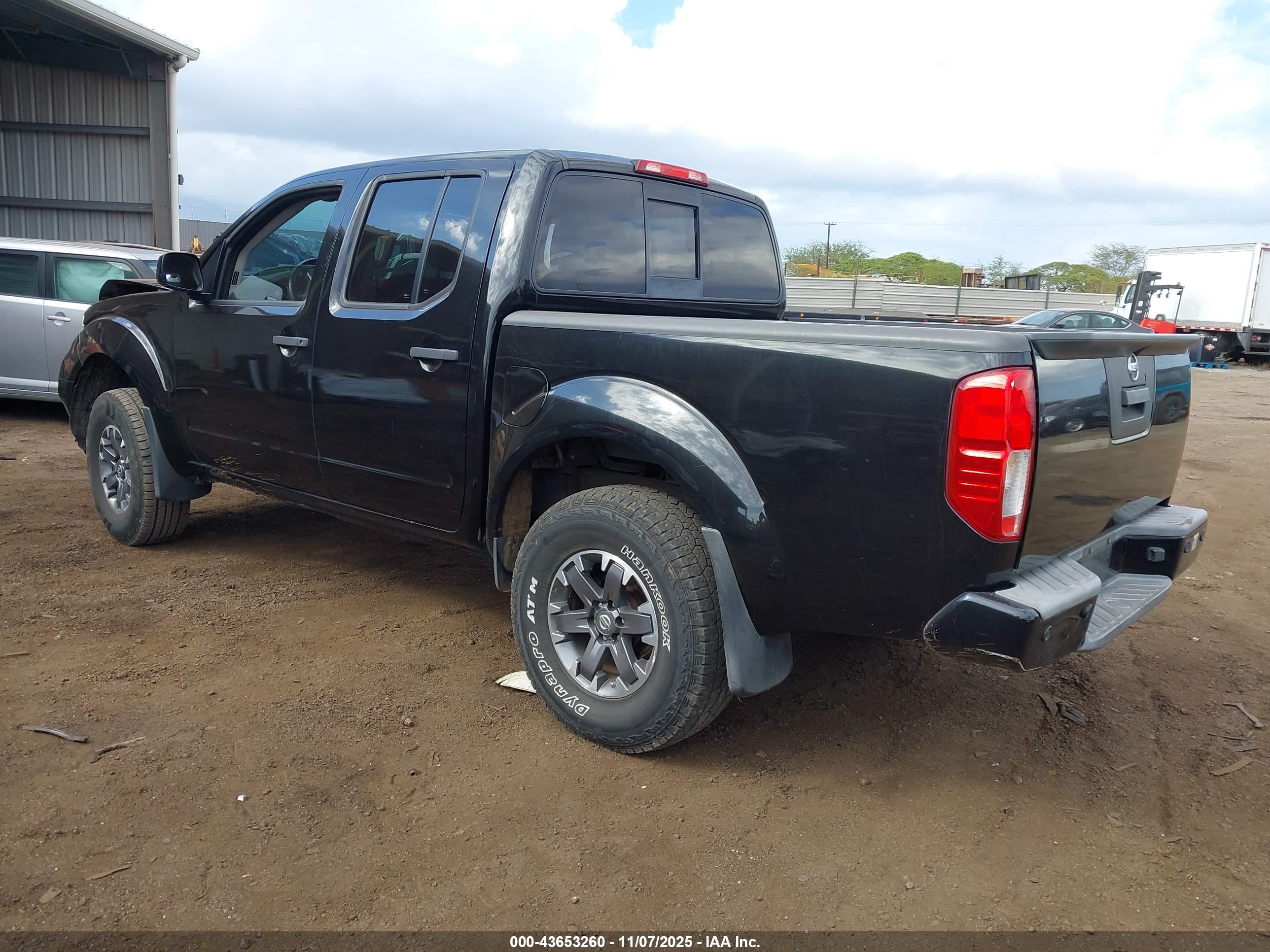NISSAN FRONTIER image 3