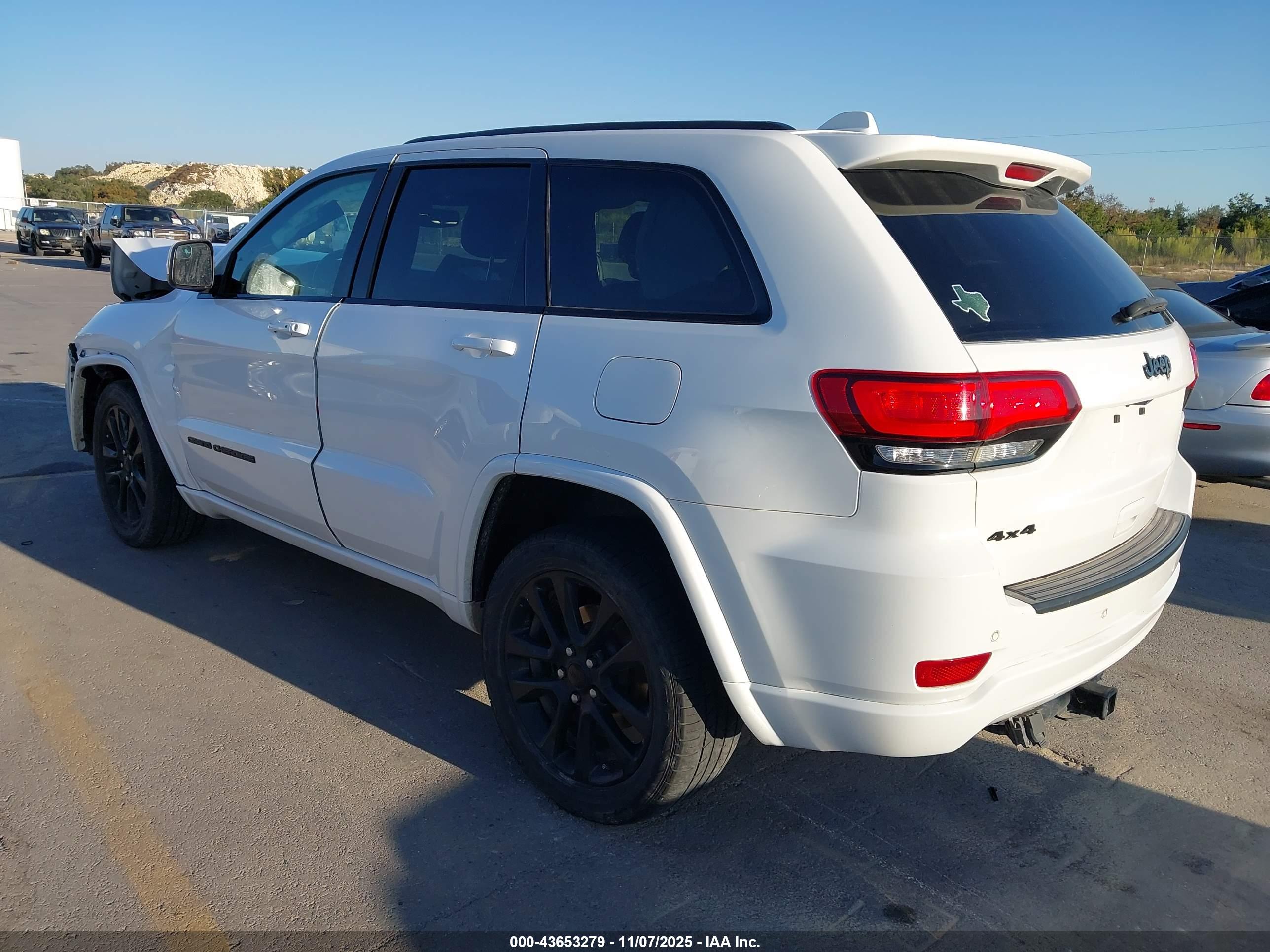 JEEP GRAND image 3