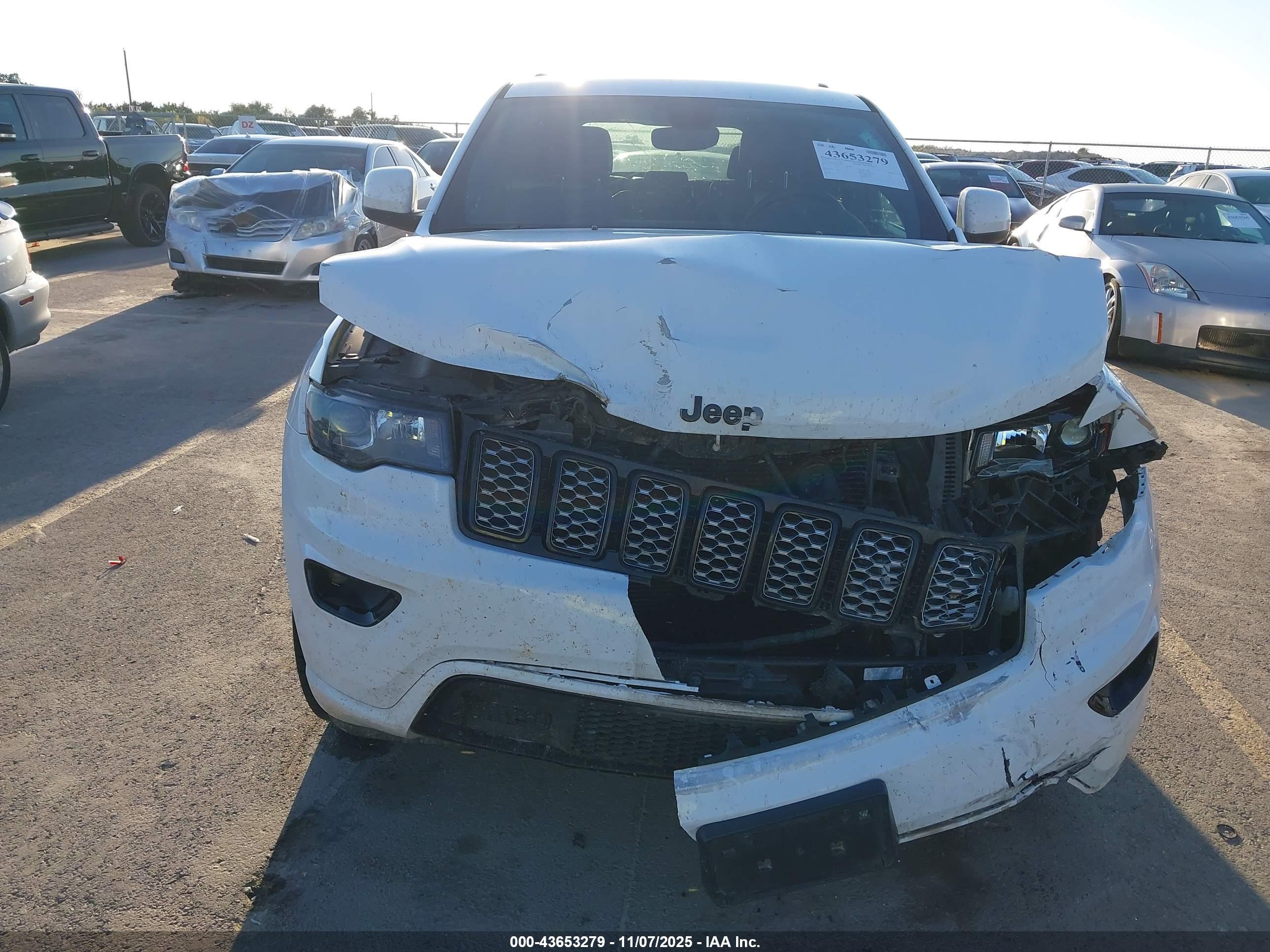 JEEP GRAND image 6