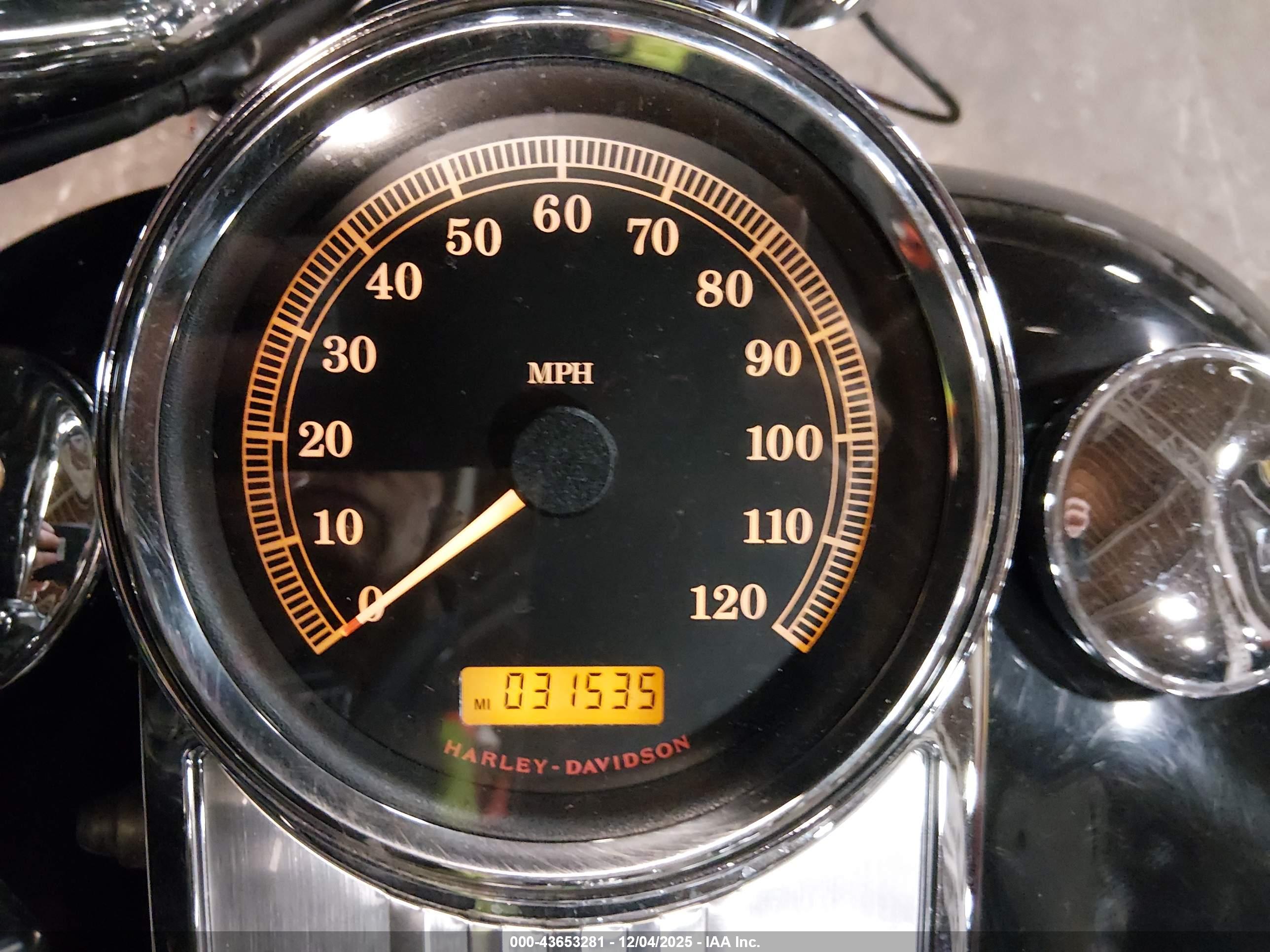 HARLEY-DAVIDSON FLHR image 7