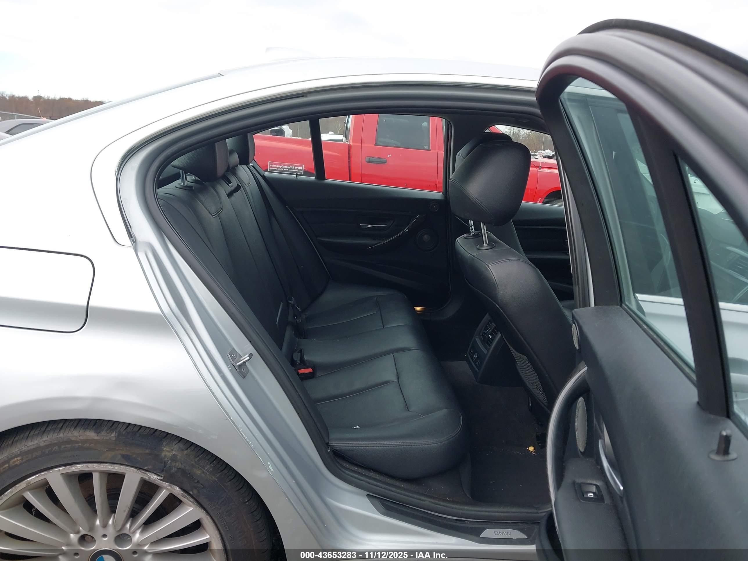 BMW 328I image 8