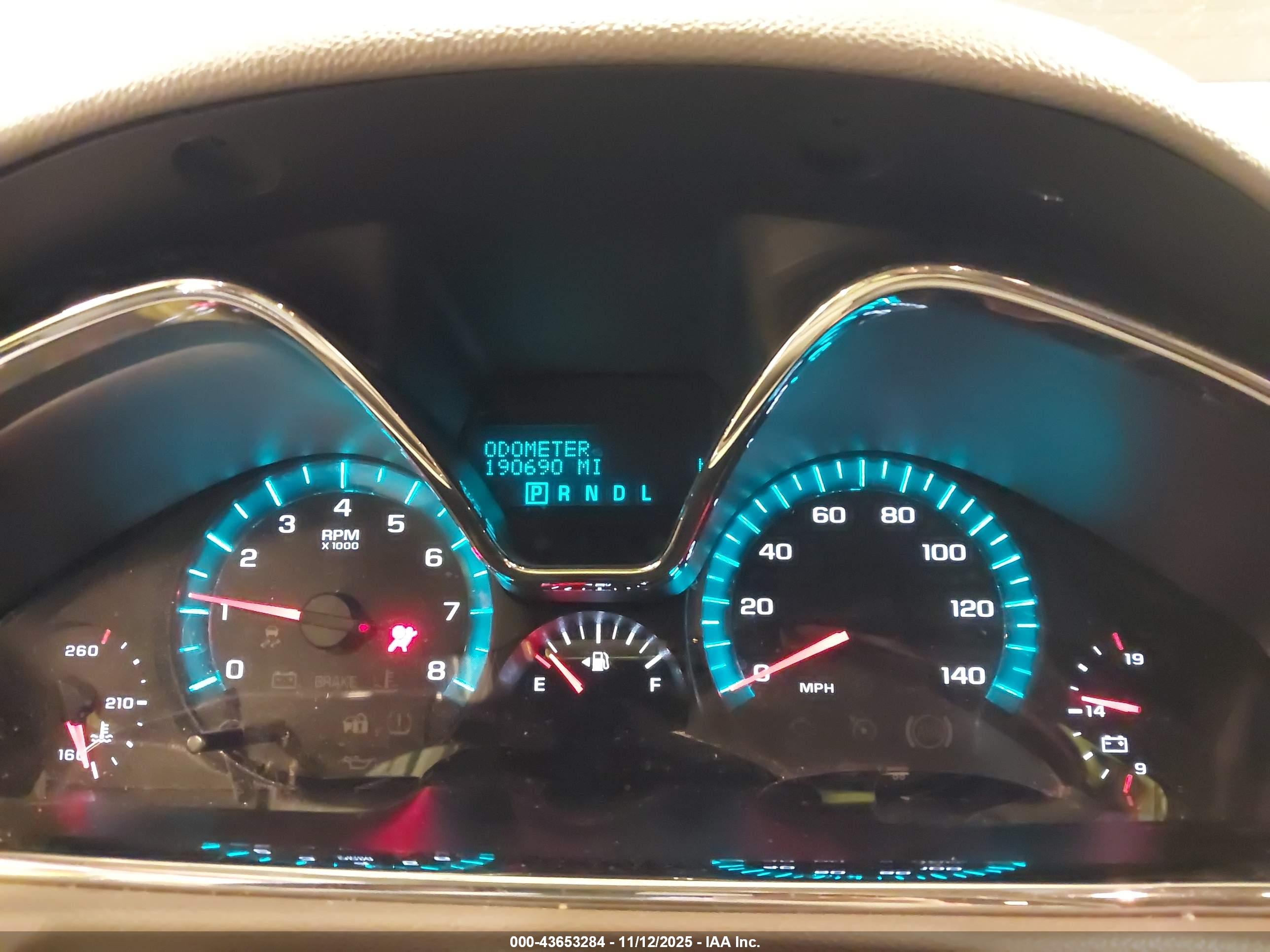 CHEVROLET TRAVERSE image 7