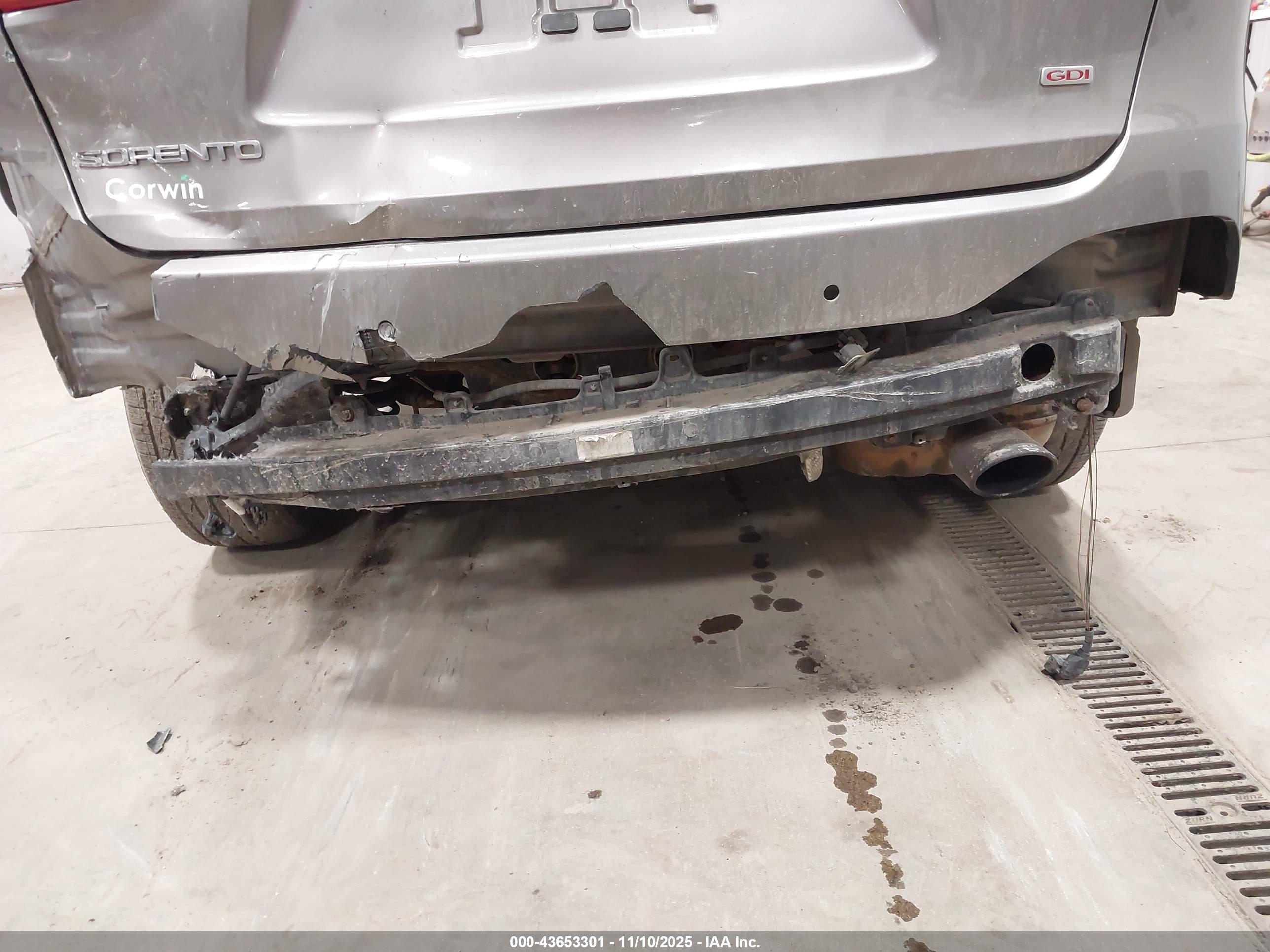 KIA SORENTO image 6