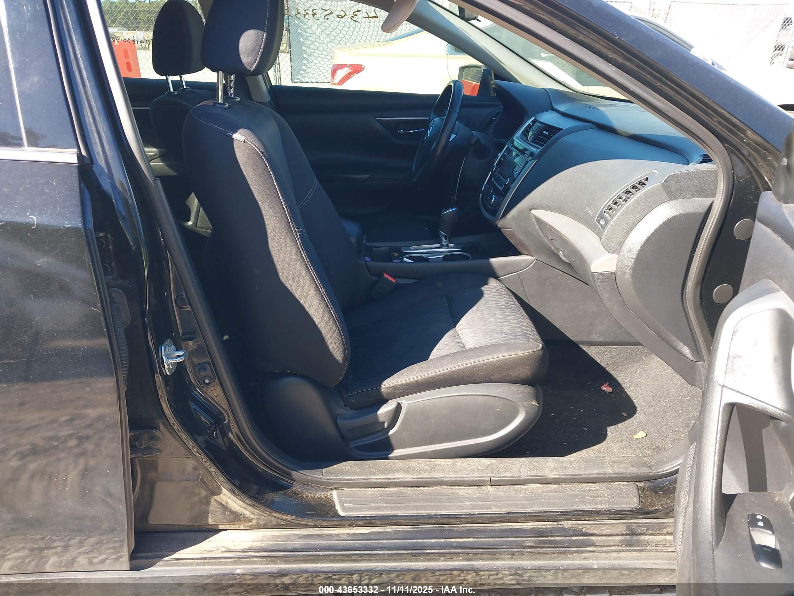 NISSAN ALTIMA image 5