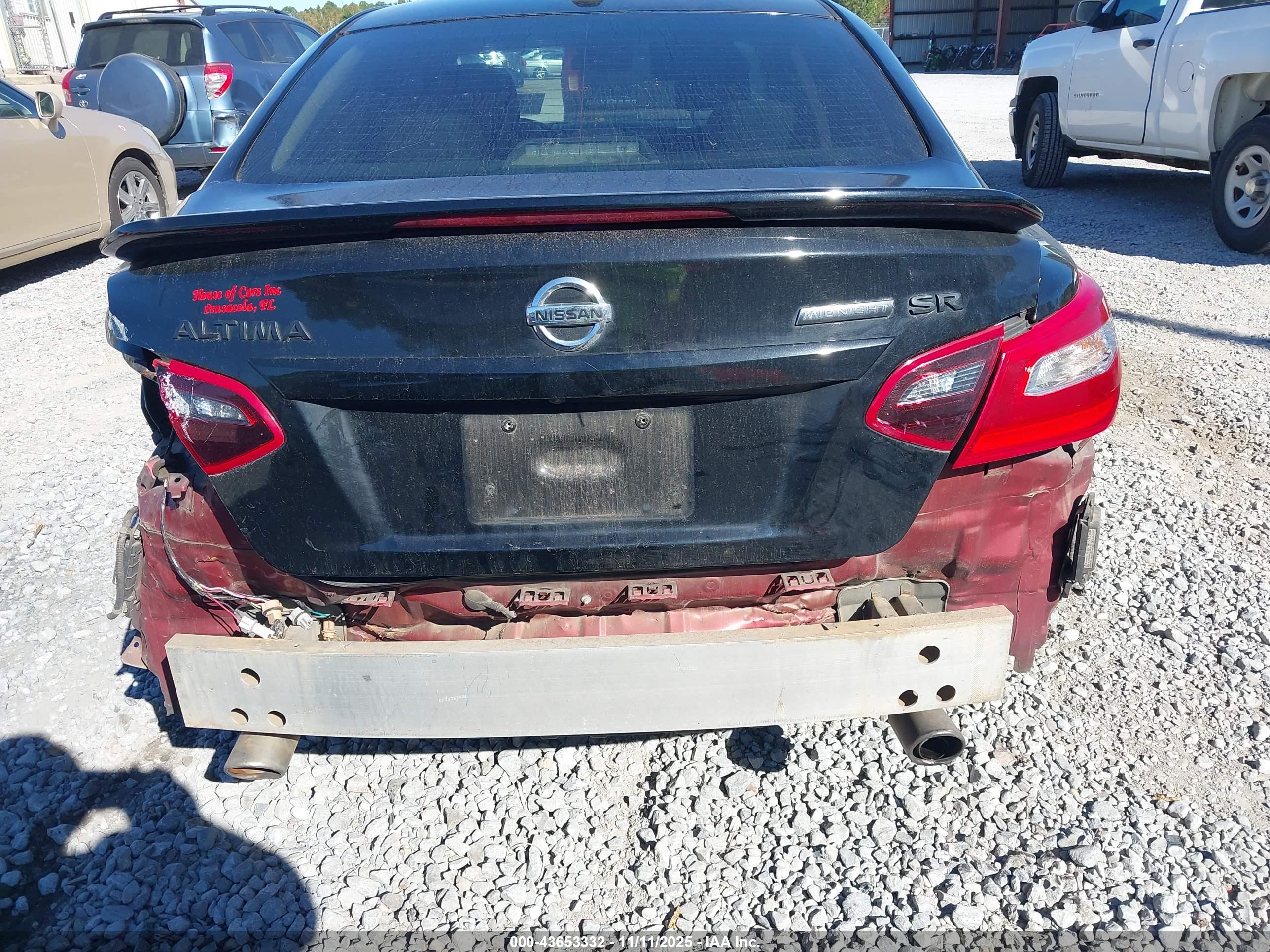 NISSAN ALTIMA image 6