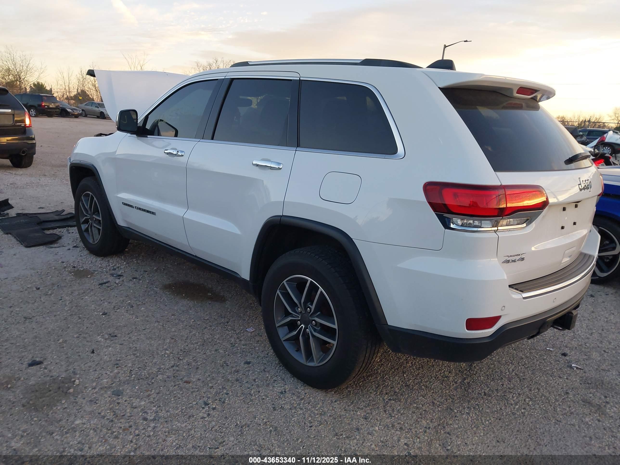 JEEP GRAND image 3