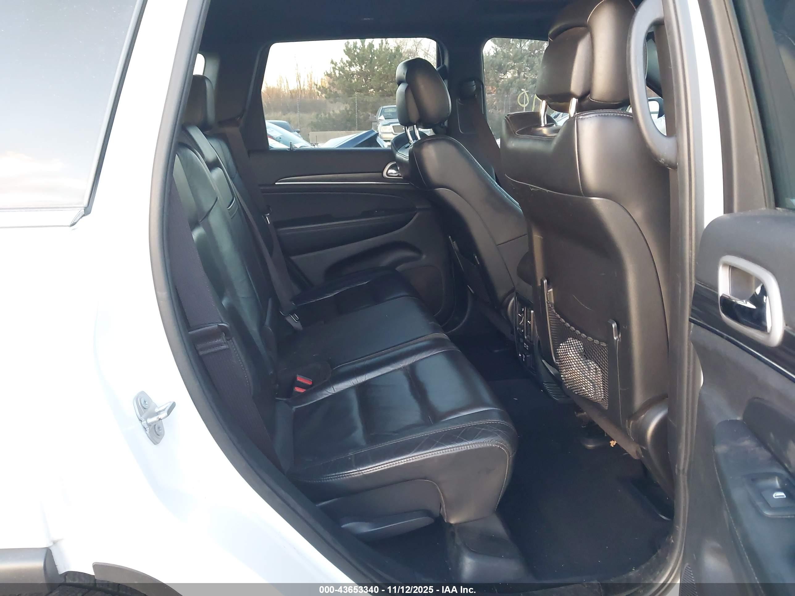 JEEP GRAND image 8