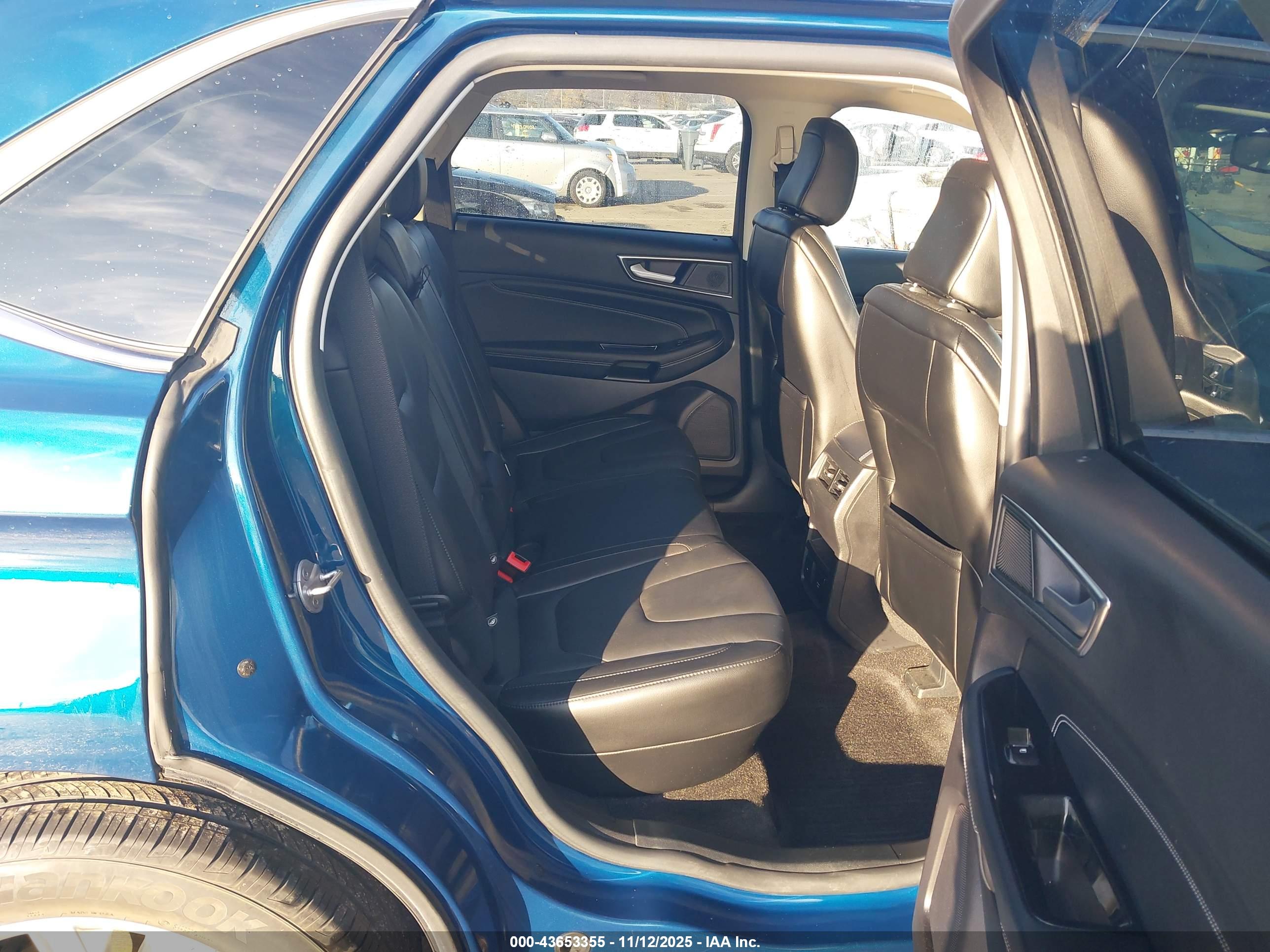 FORD EDGE image 8