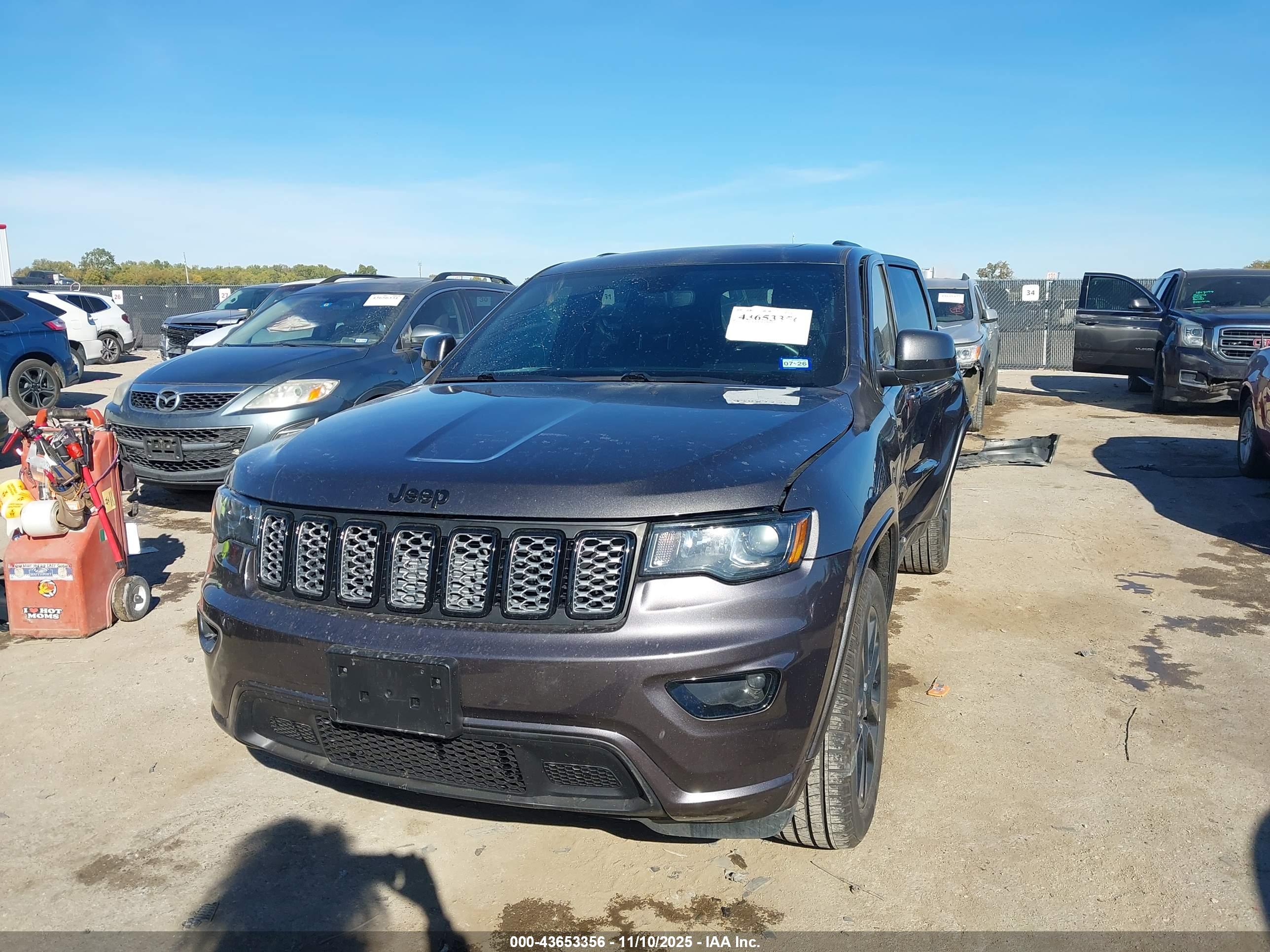 JEEP GRAND image 2
