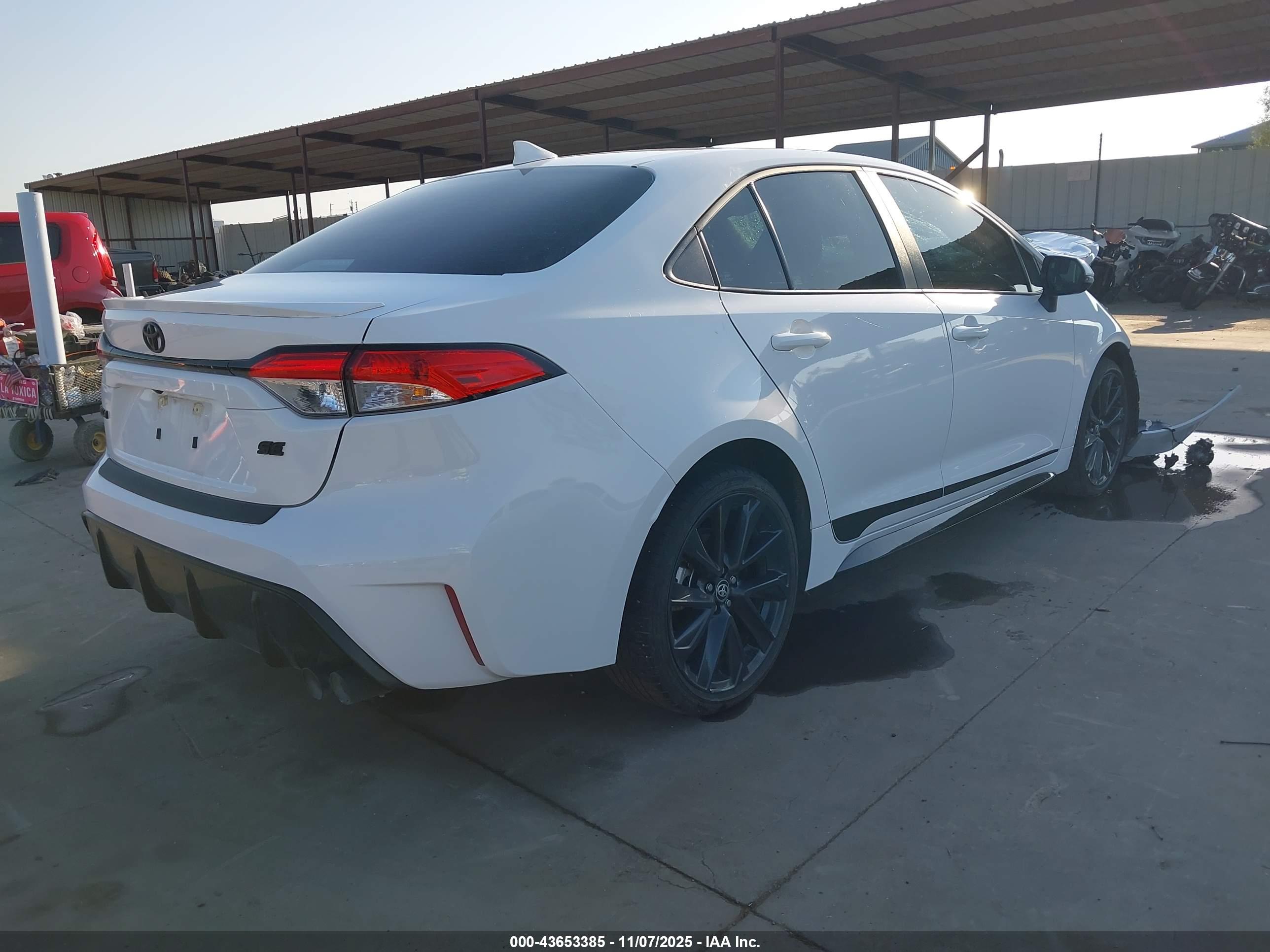 TOYOTA COROLLA image 4